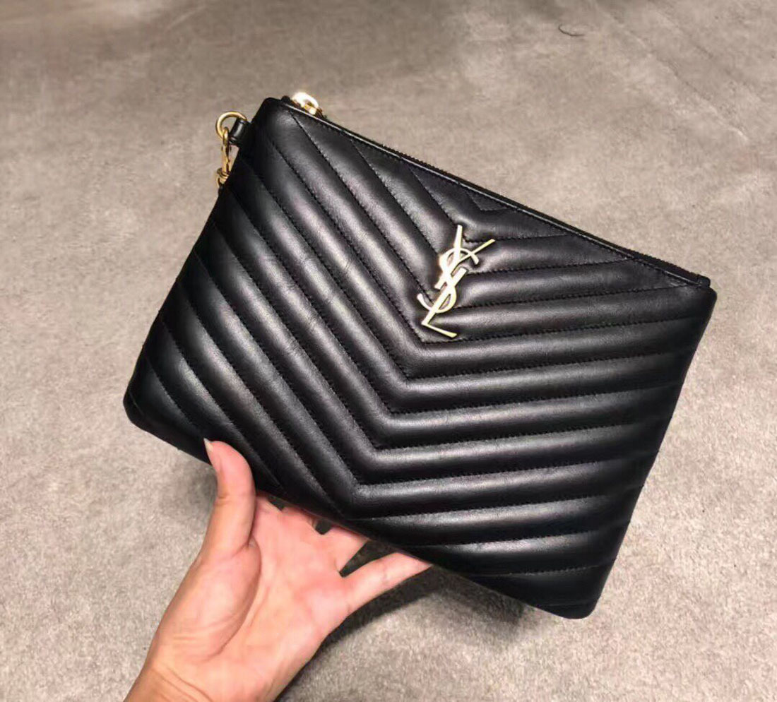Saint Laurent Quilted Leather Purse In Black