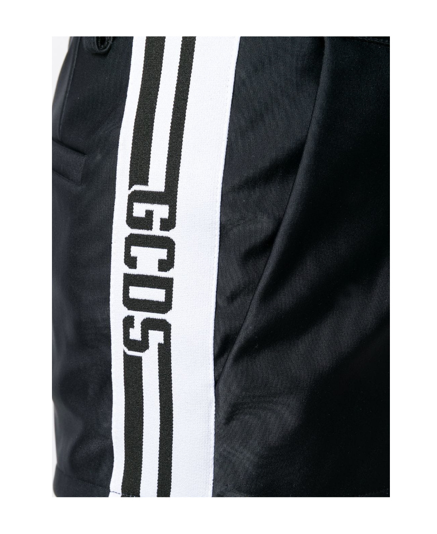 Gcds Logo Short Shorts In Black