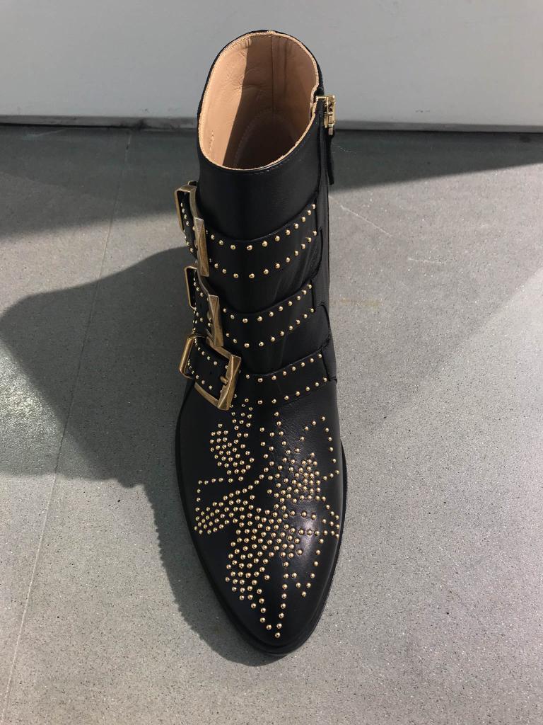 Chloé Susanna 45mm Studded Ankle Boots In Black