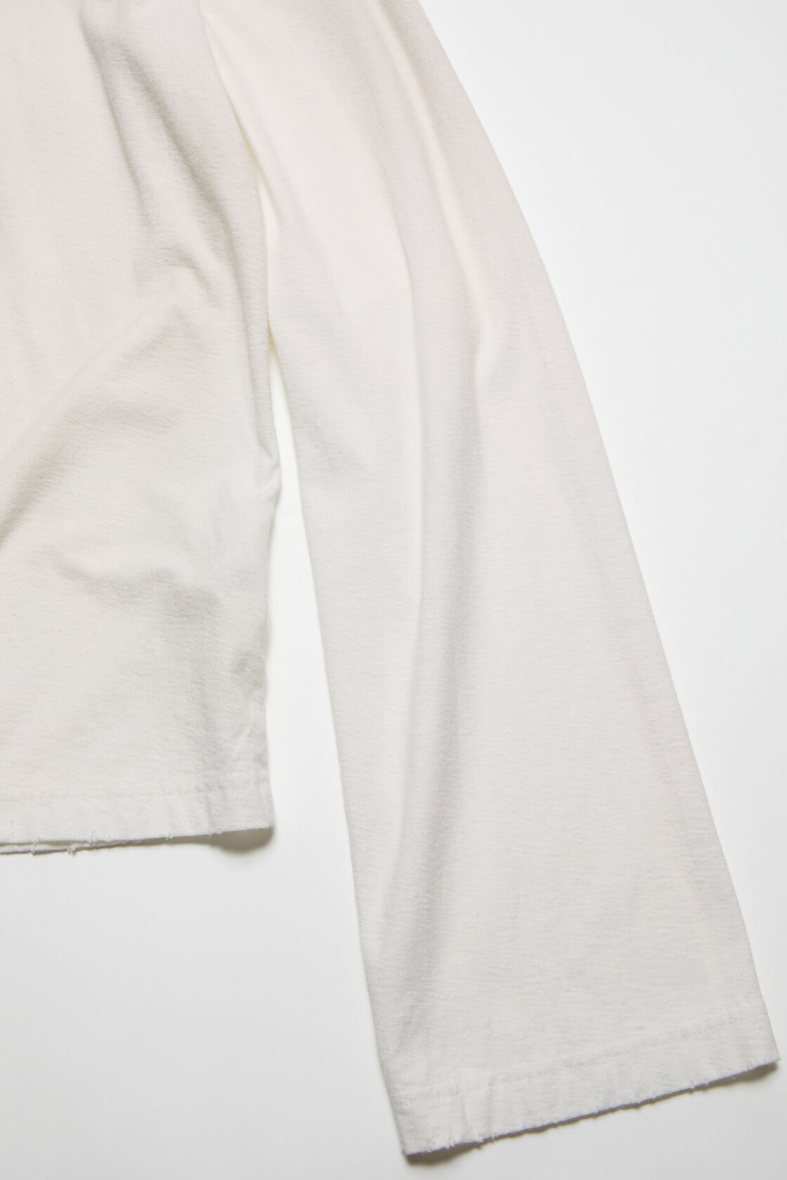 Acne Studios Mens Distressed Long-sleeve Logo T-shirt In White