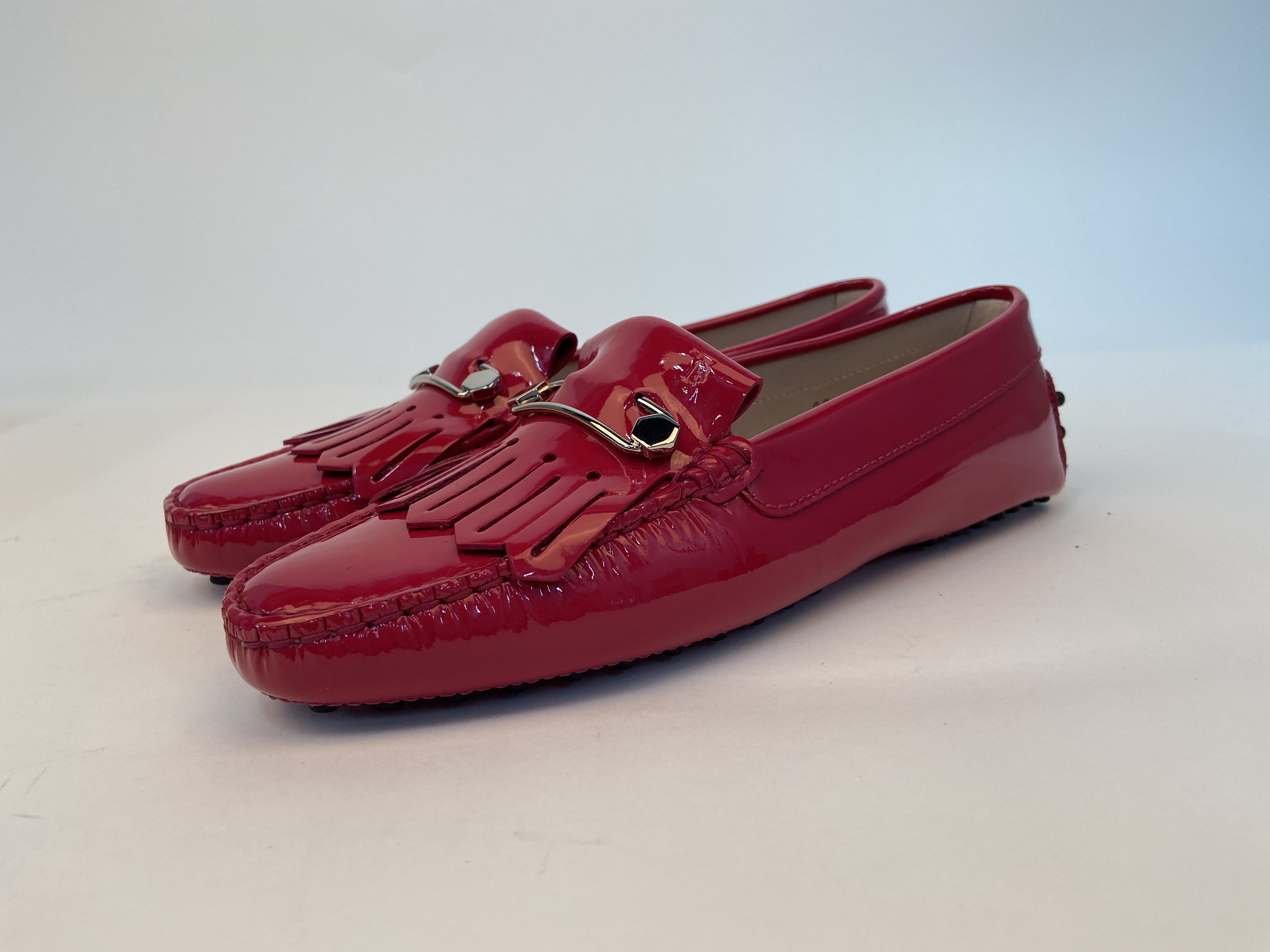 Tod's Gommino Croc-embossed Leather Loafer In Red