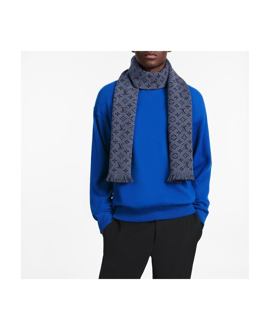 Pre-owned Louis Vuitton Monogram Classic Scarf In Blue