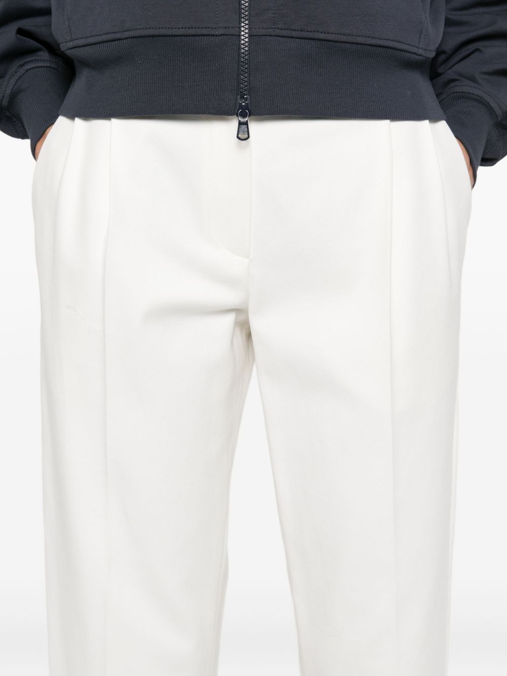 Brunello Cucinelli Chino Trousers In Cotton In White