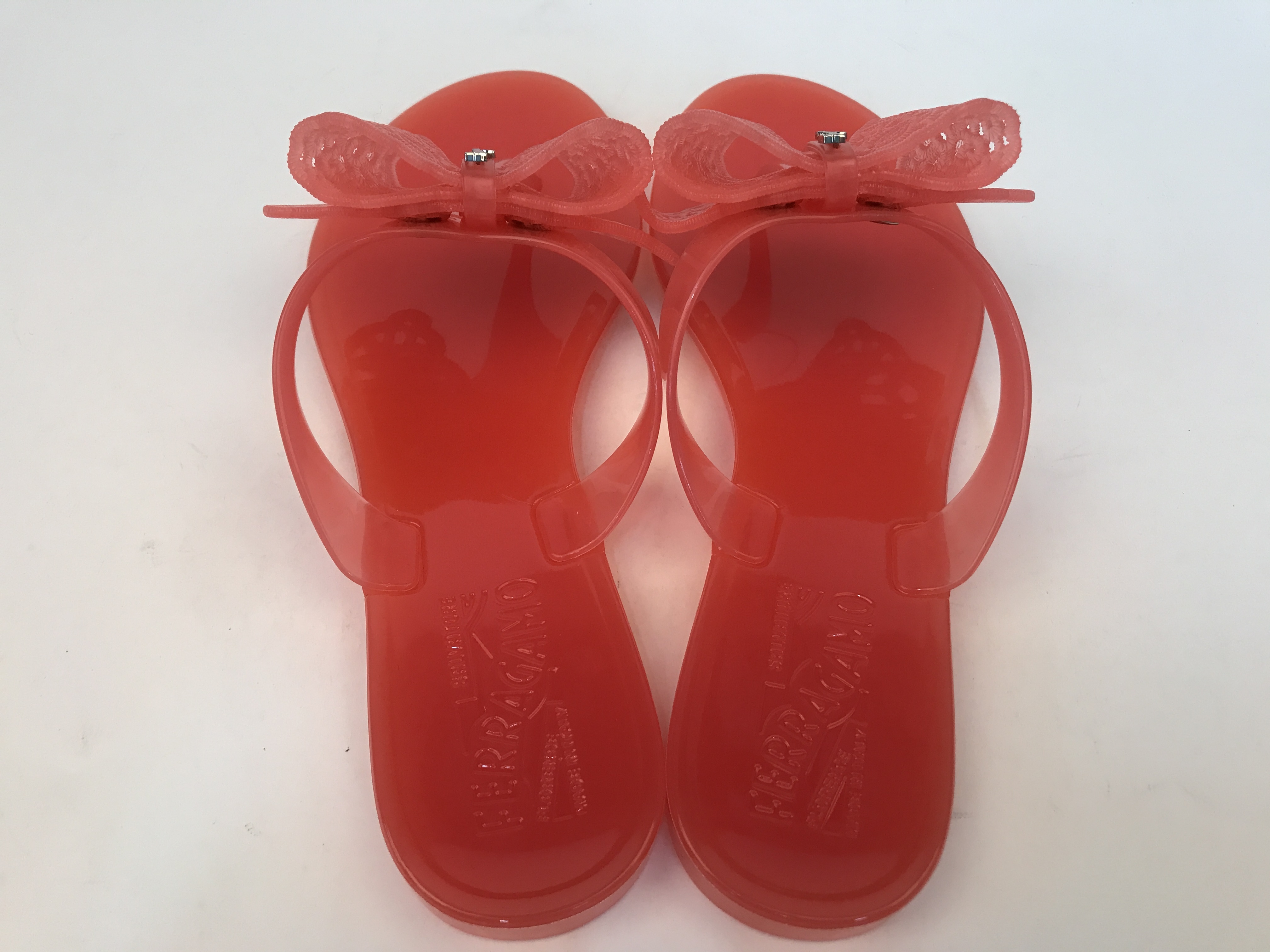Shop Ferragamo Bow-tie Decorative Slippers In Red