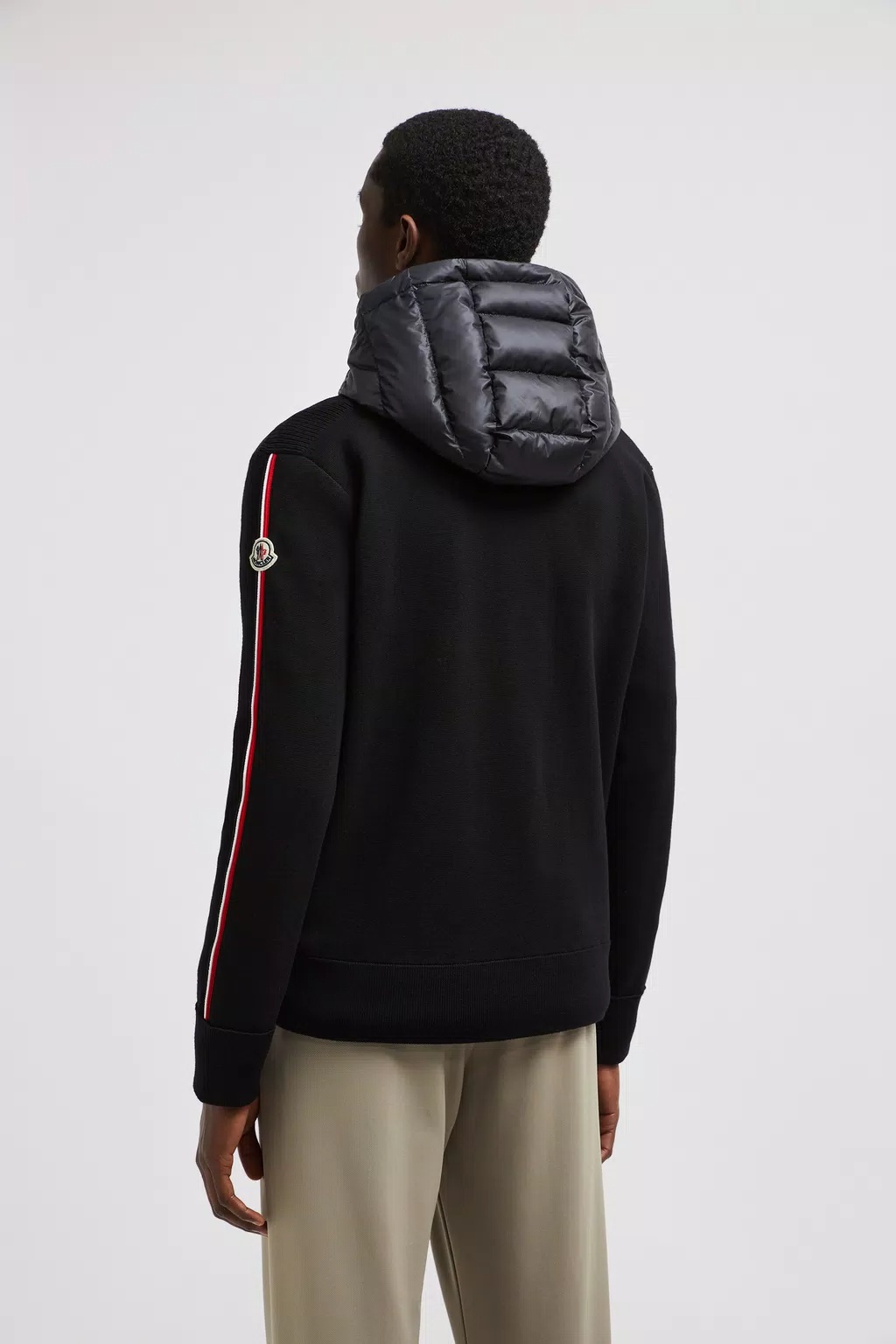 Moncler Cardigan Tricot À Empiècements Matelassés In Black