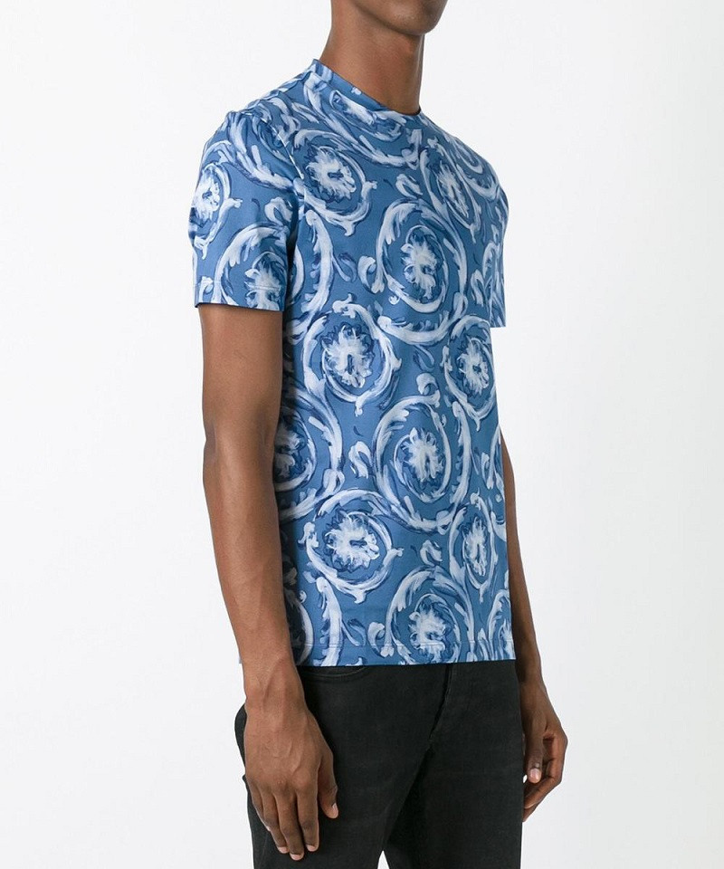 Versace Printed T-shirt In Blue