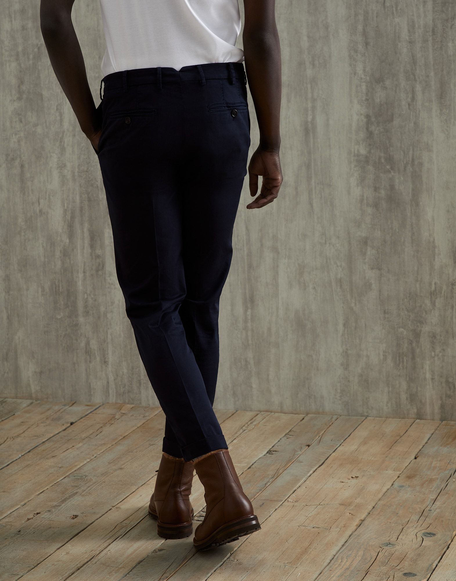 Brunello Cucinelli Mid-rise Slim Fit Chinos In Blue In Black