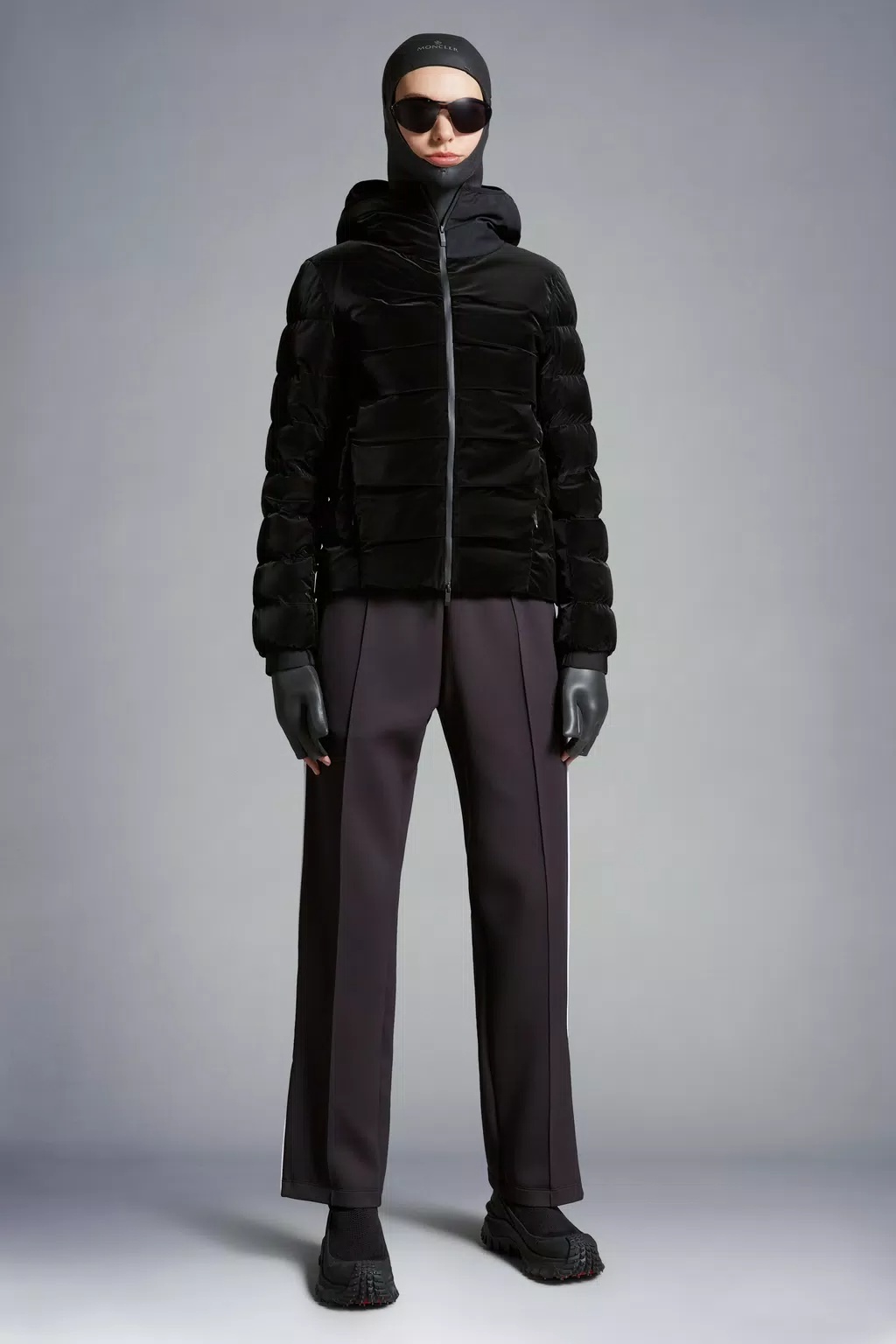 Moncler Ananke Short Down Jacket Black In Black