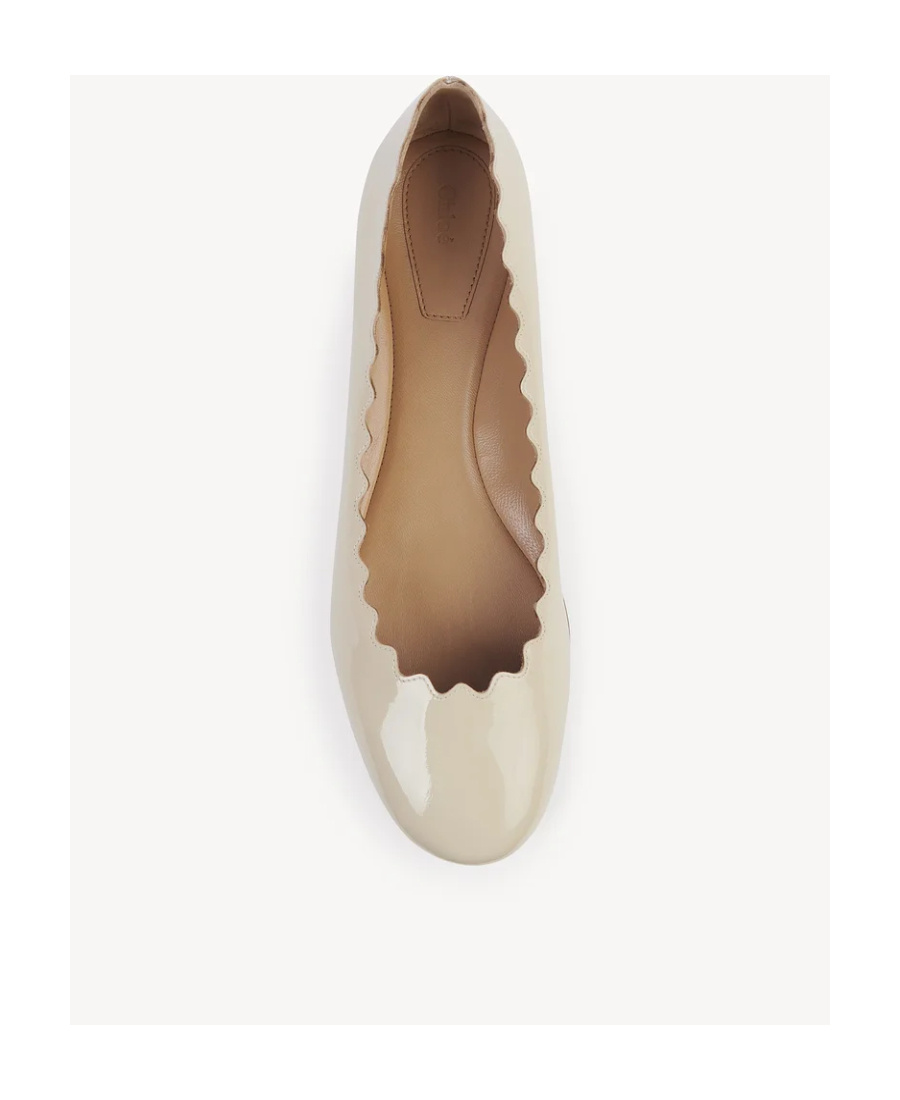Shop Chloé Scallop-edge Ballet Flats In White