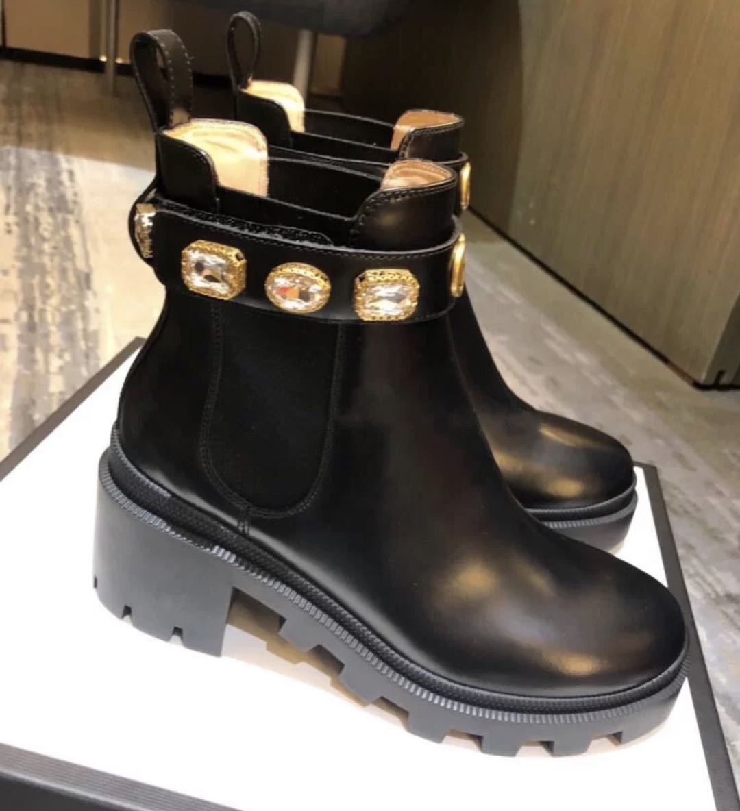 GUCCI LEATHER ANKLE BOOT WITH BELT 
