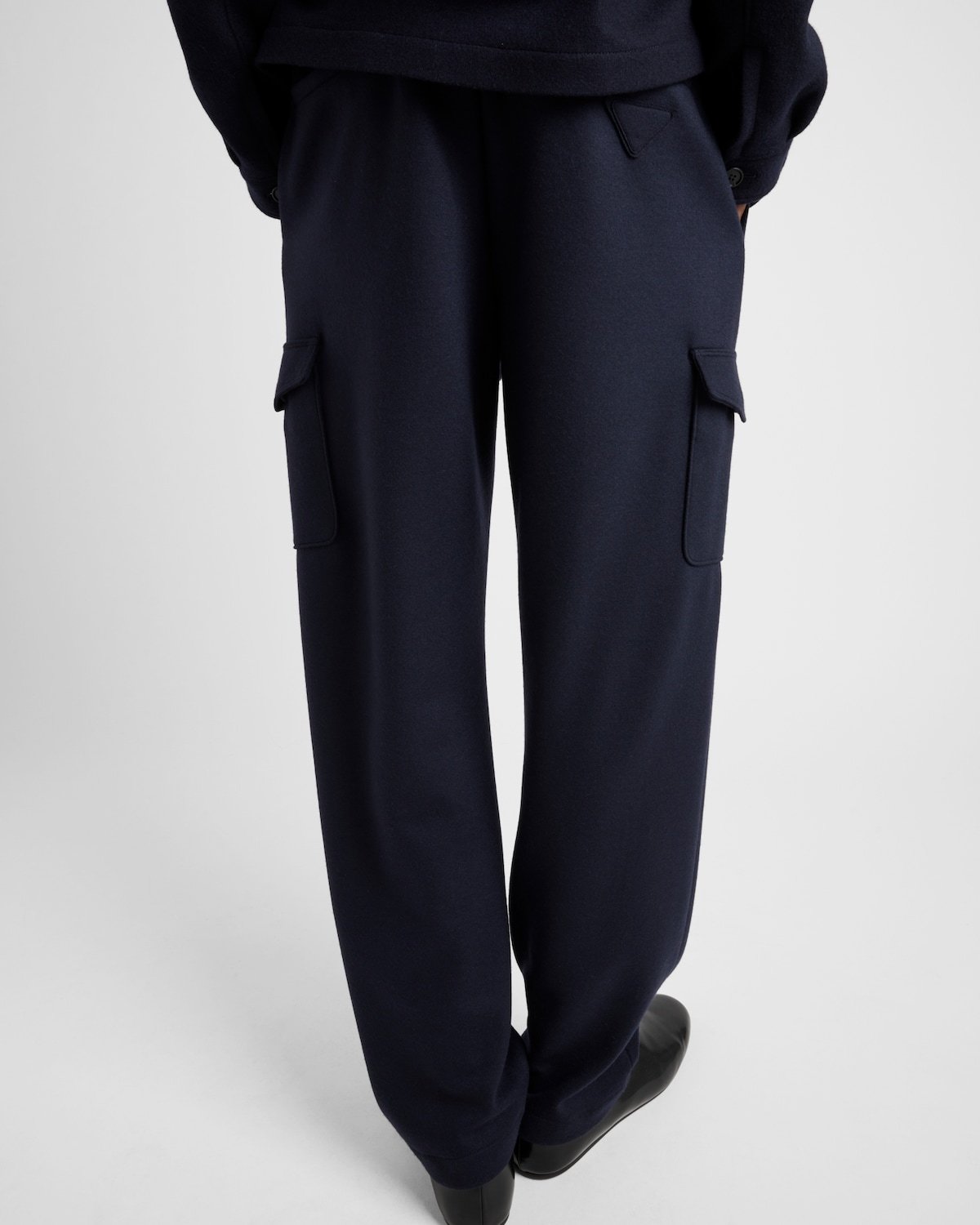 Prada Cashmere-wool Cargo Sweatpants In Blue