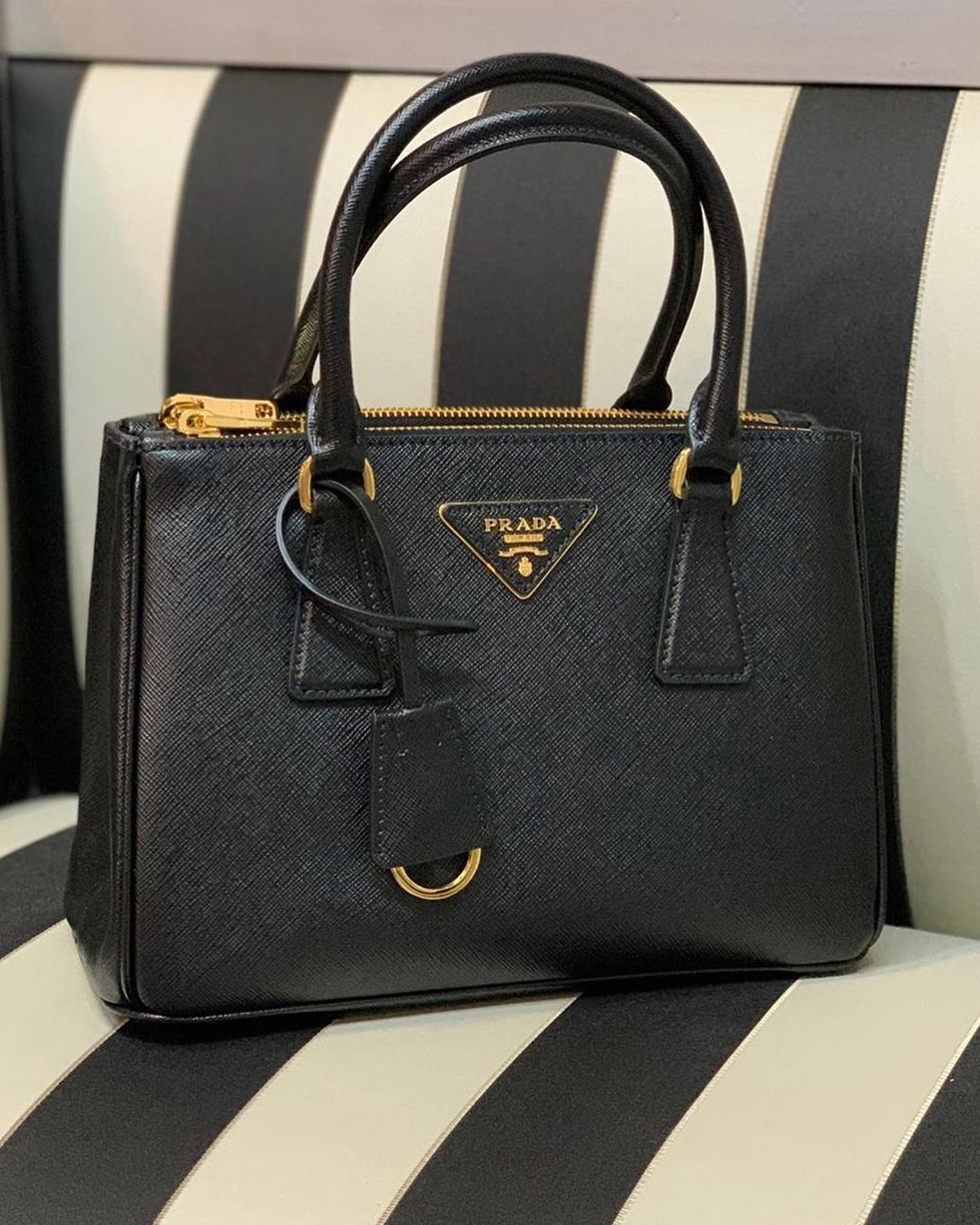 Prada Womens Black Galleria Small Saffiano-leather Tote Bag In Black