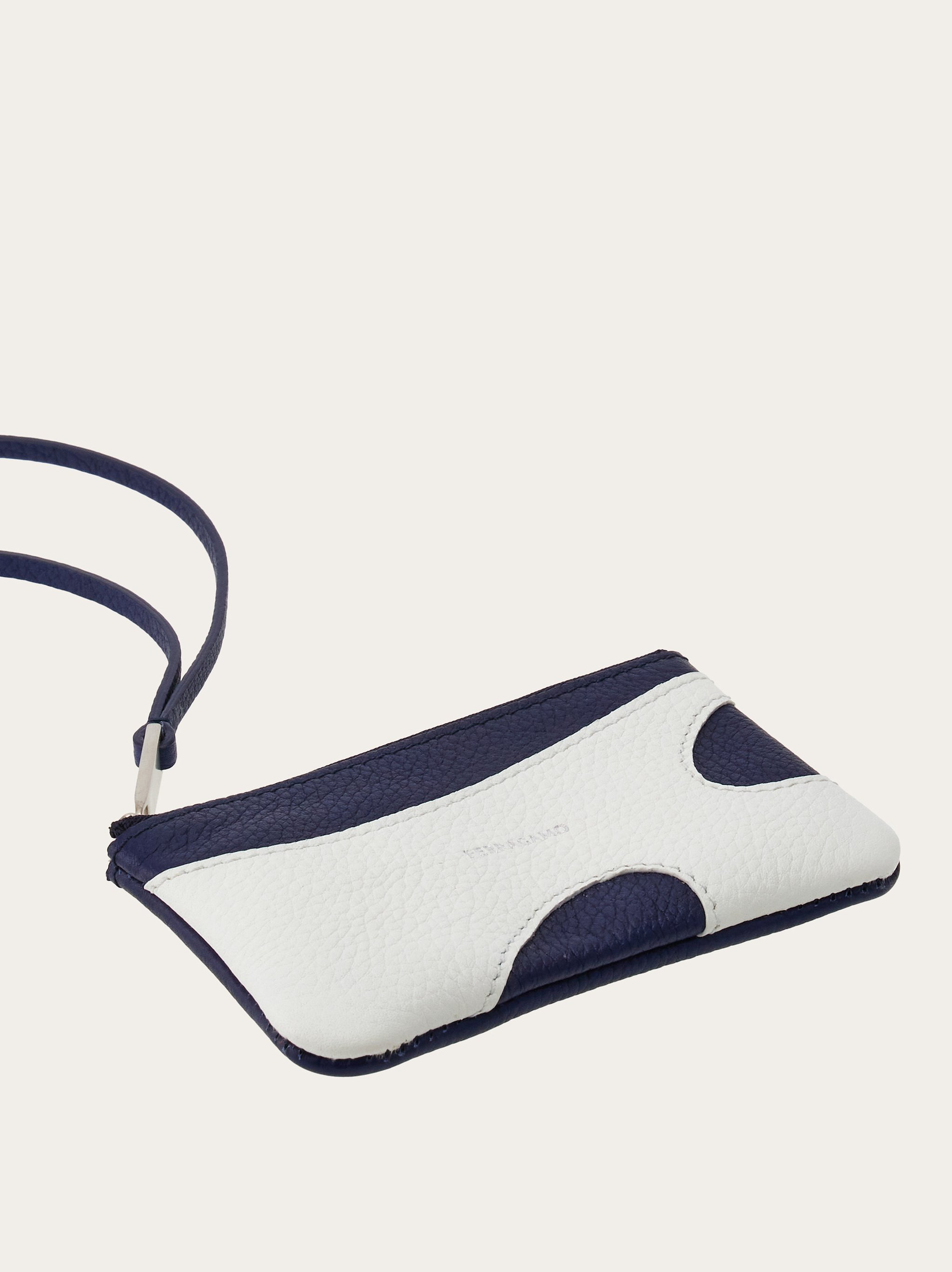 Ferragamo Salvatore Cut-out Detailed Card Holder In Black