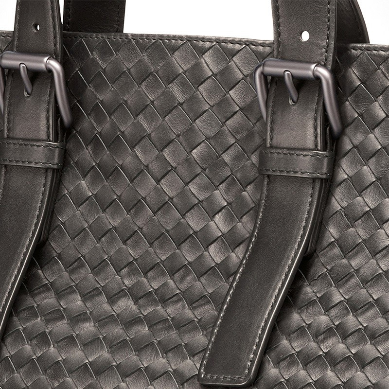 Bottega Veneta Logo Handbag In Black