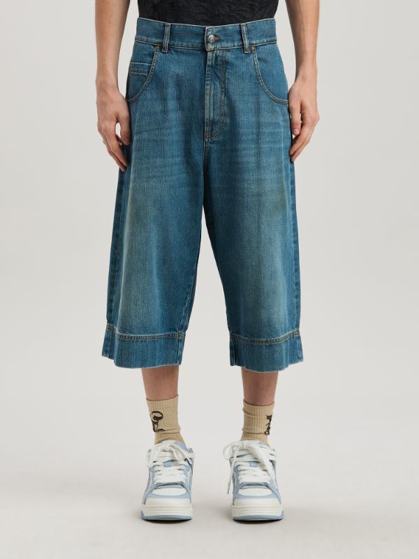 Palm Angels Lasered Curved Logo Denim Skater Bermuda In Blue