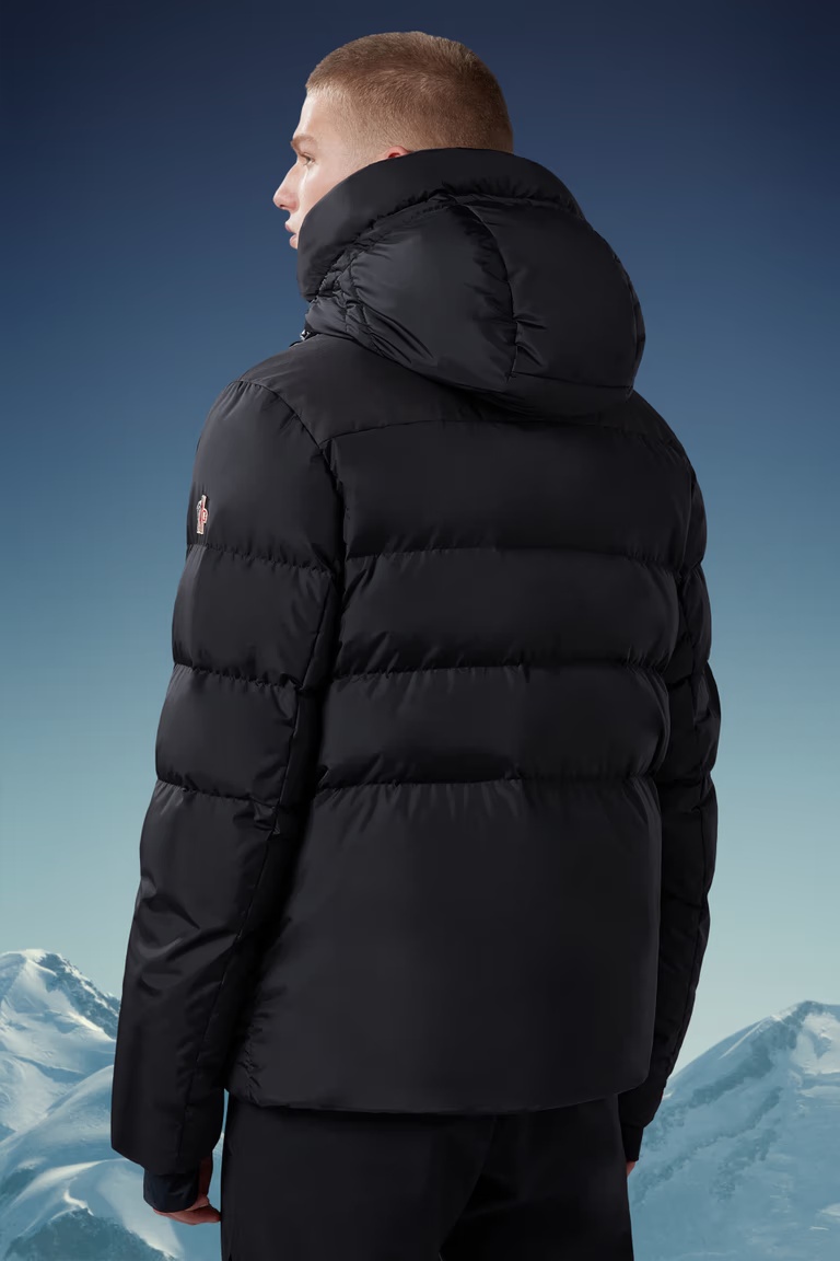 Moncler Rodenberg Ski Jacket In Black