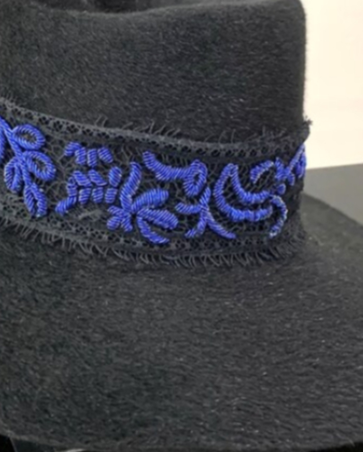 MAISON MICHEL EMBROIDERED LACE HAT 