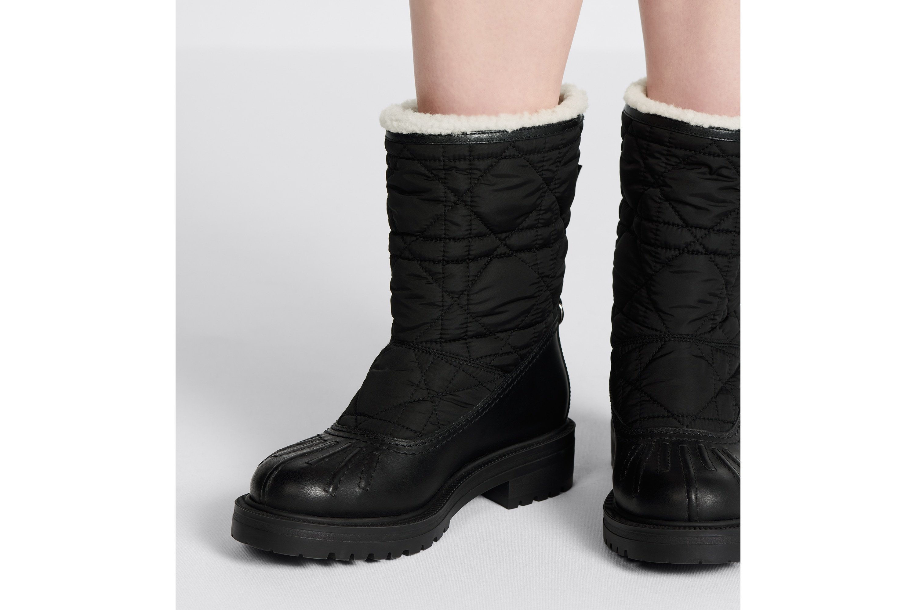 Dior Rattan Check Quilted Short Boots In Black