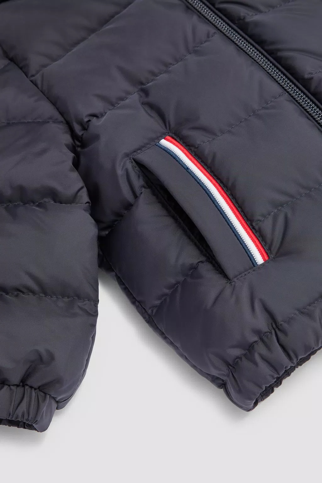 Moncler Enfant Logo Patch Hooded Down Jacket In Blue