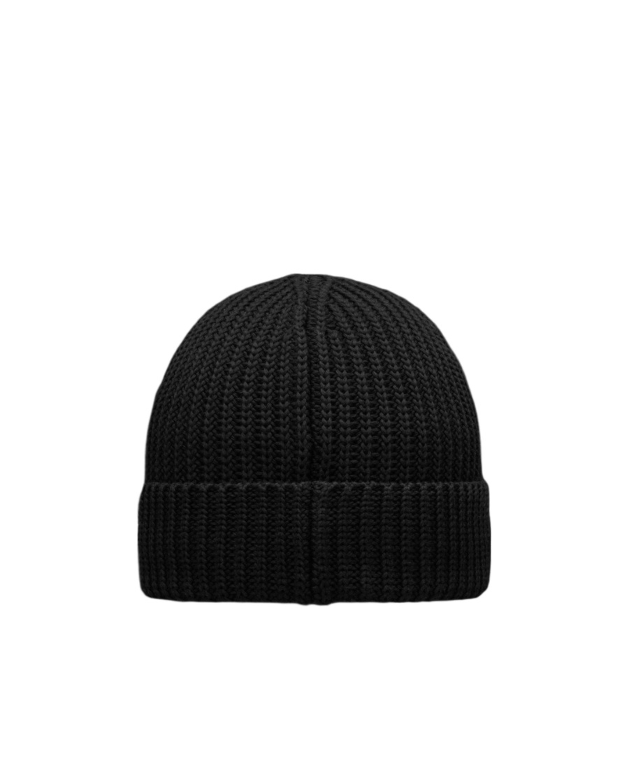 Moncler Logo-patch Knitted Beanie In Black