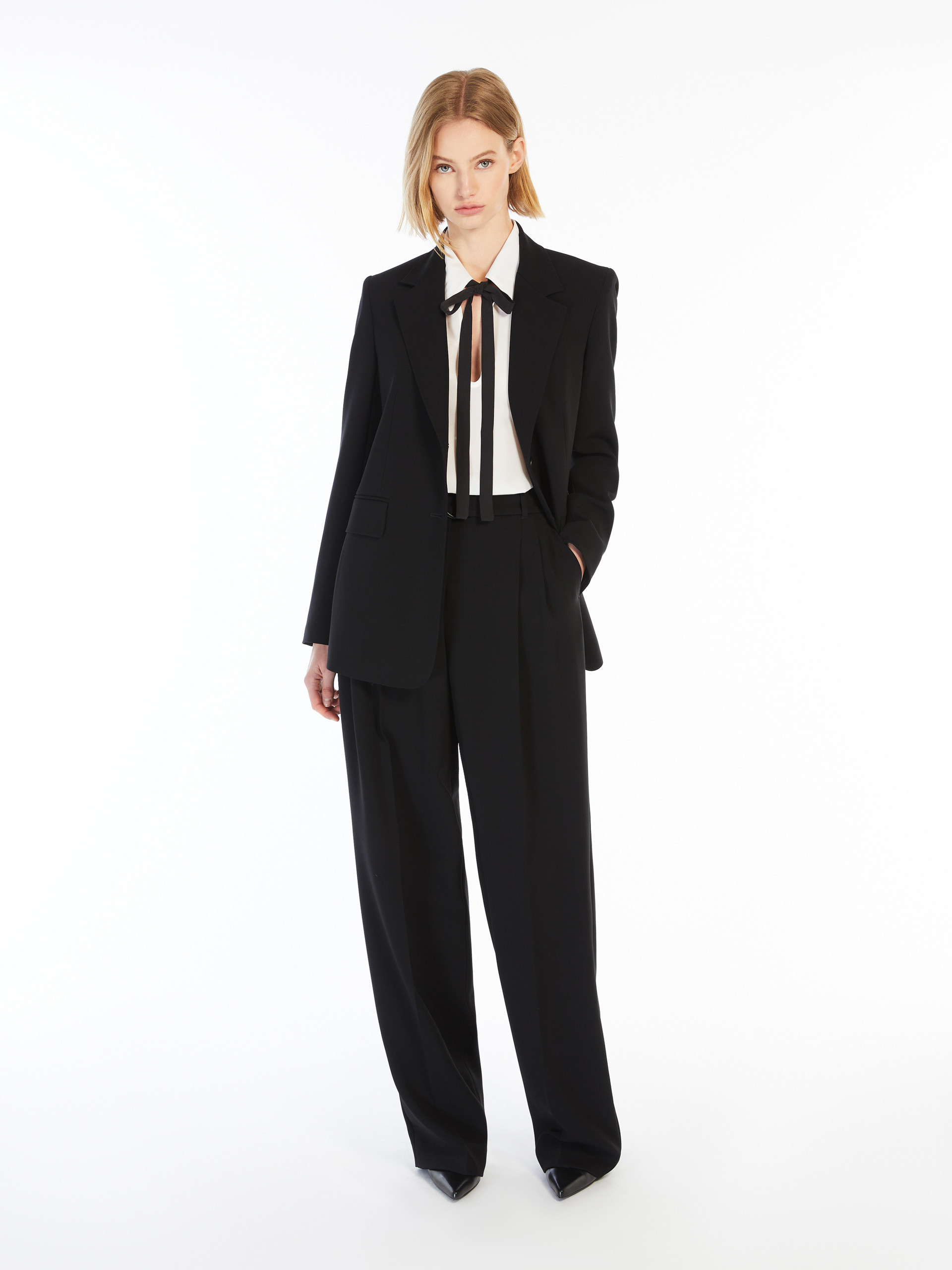 Max Mara Tailored Suit Jacket Front Pockets In Black