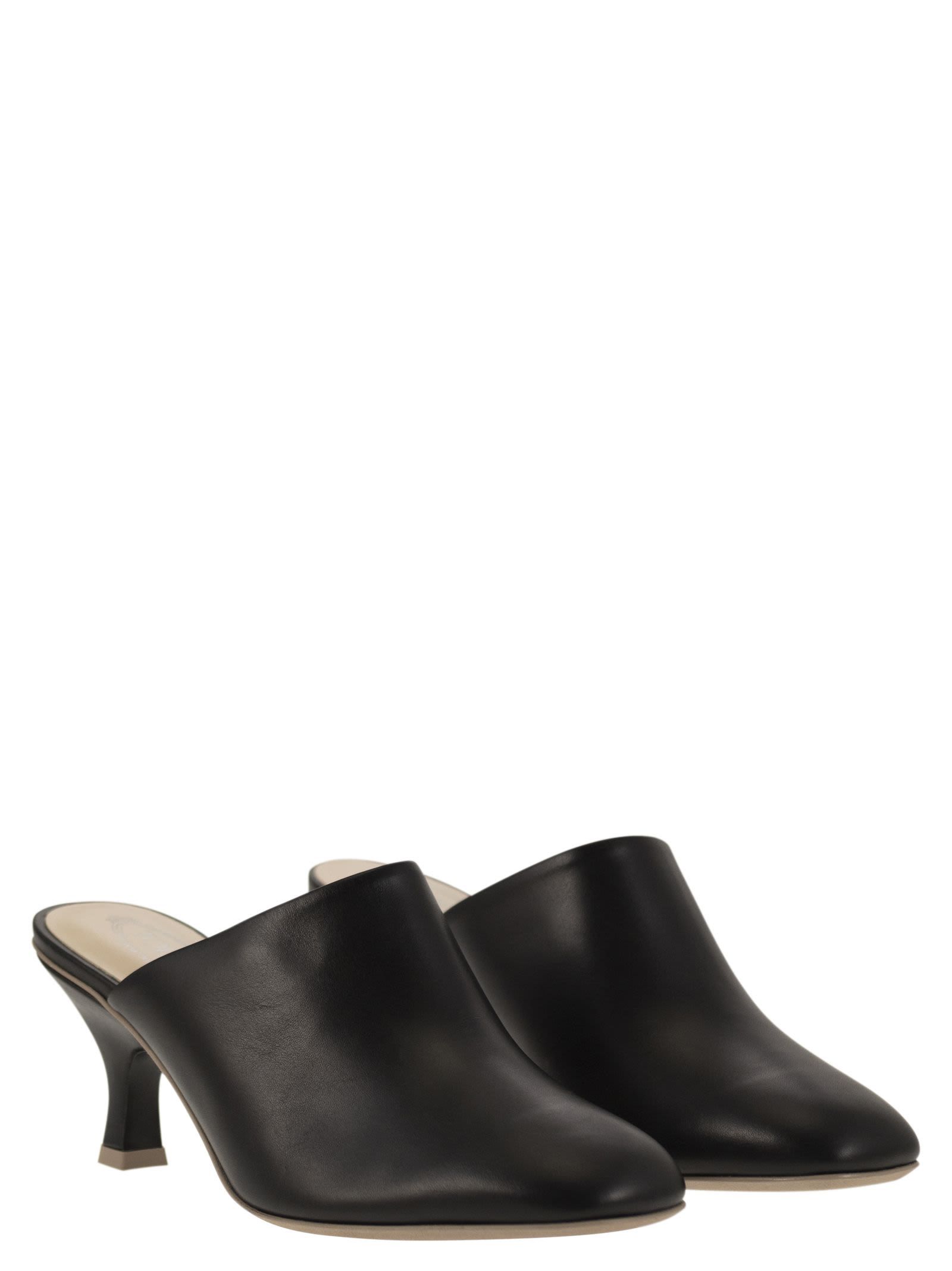 TOD'S 65 LEATHER MULES 