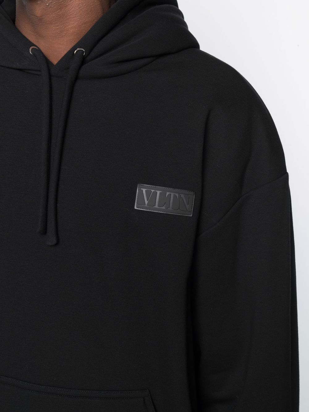 Valentino Vltn Logo Patch Relaxed Hoodie In Black