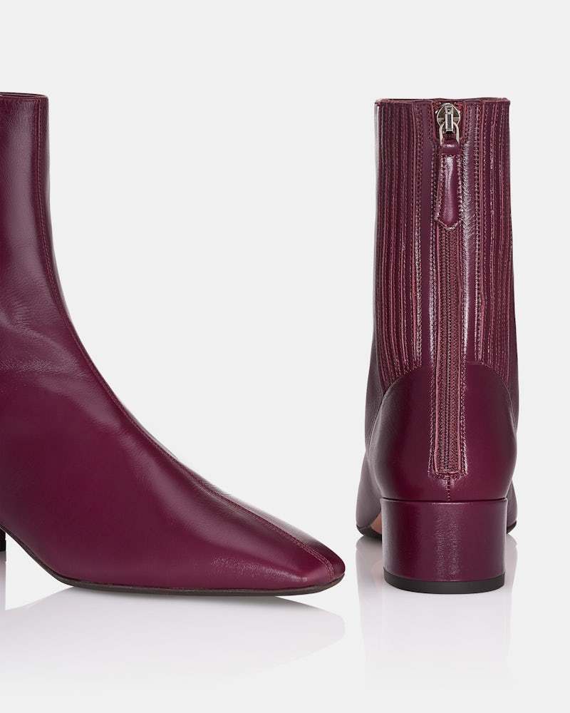 Aquazzura Square Toe Ankle Boots In Red