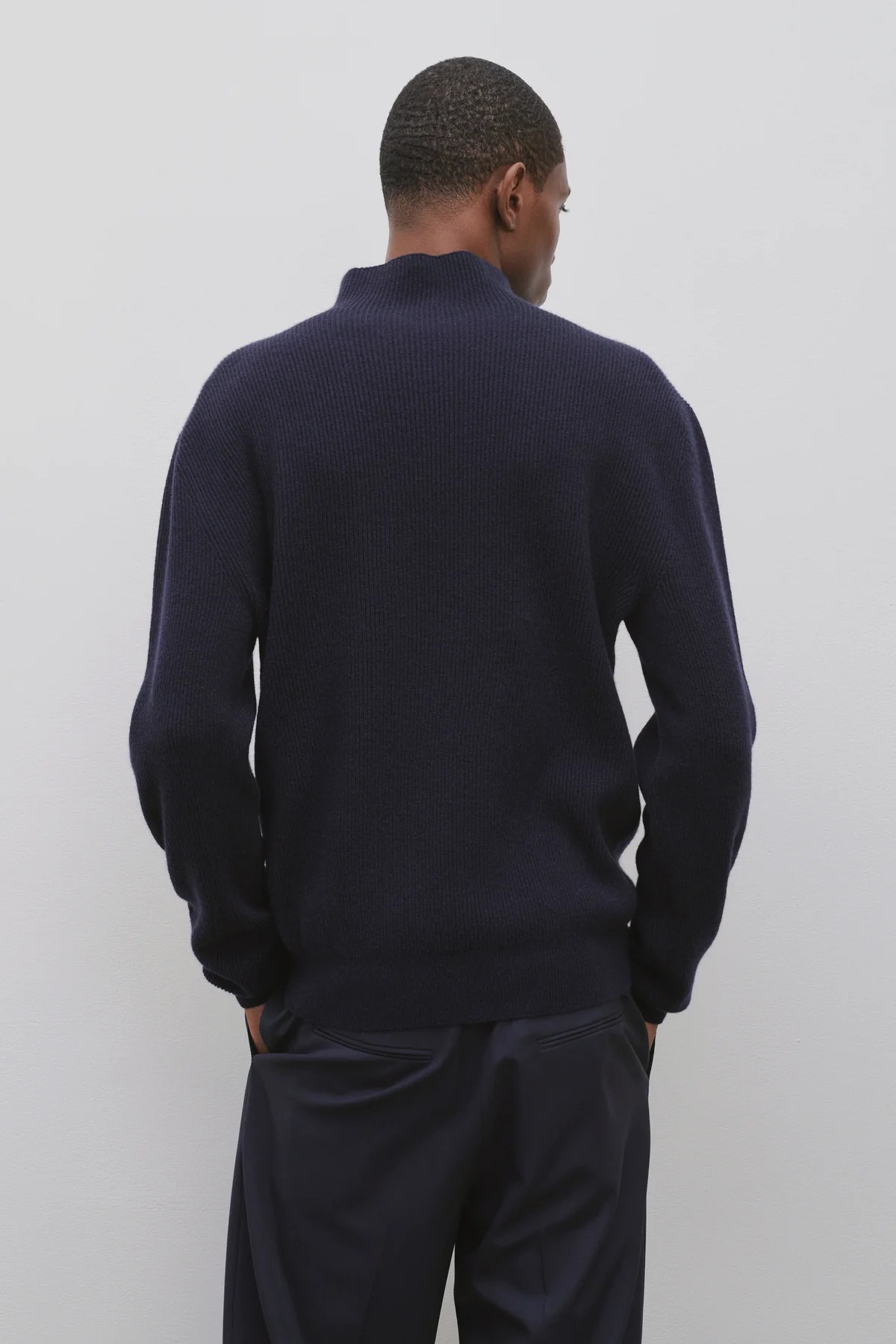 The Row Daniel Cashmere Sweater In Black