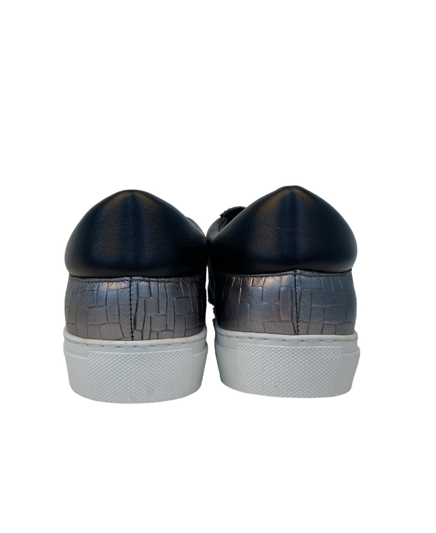 EMPORIO ARMANI LOGO DETAILS CASUAL SNEAKERS