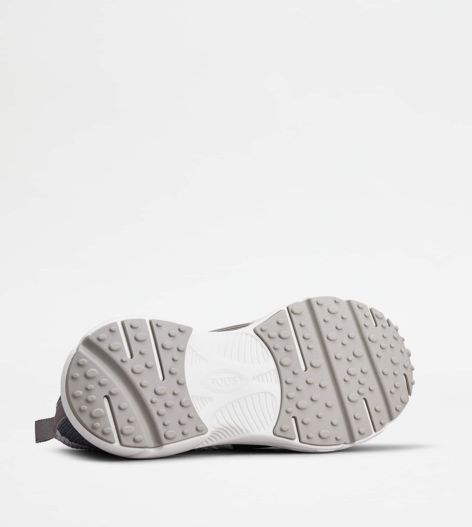 Tod's Kate Fabric Slip-on Sneakers In White