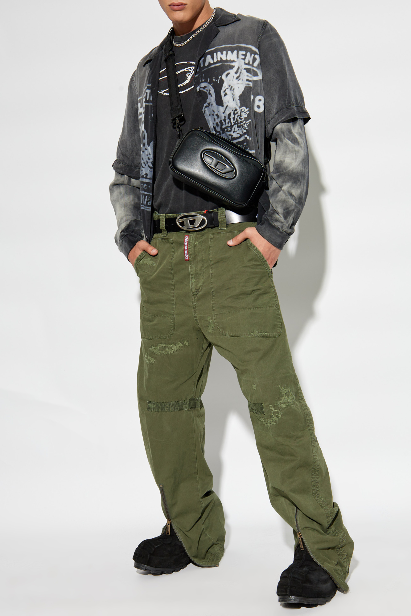 Dsquared2 Logo Patch Distressed Cargo Pants In Green