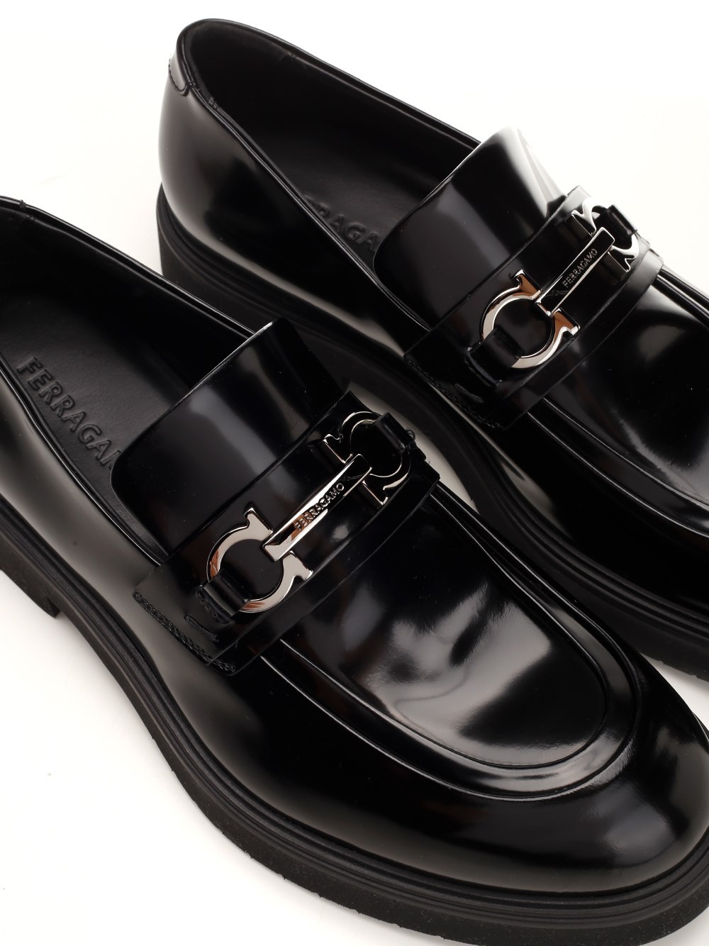 Ferragamo Salvatore  Gancini Plaque Loafers In Black