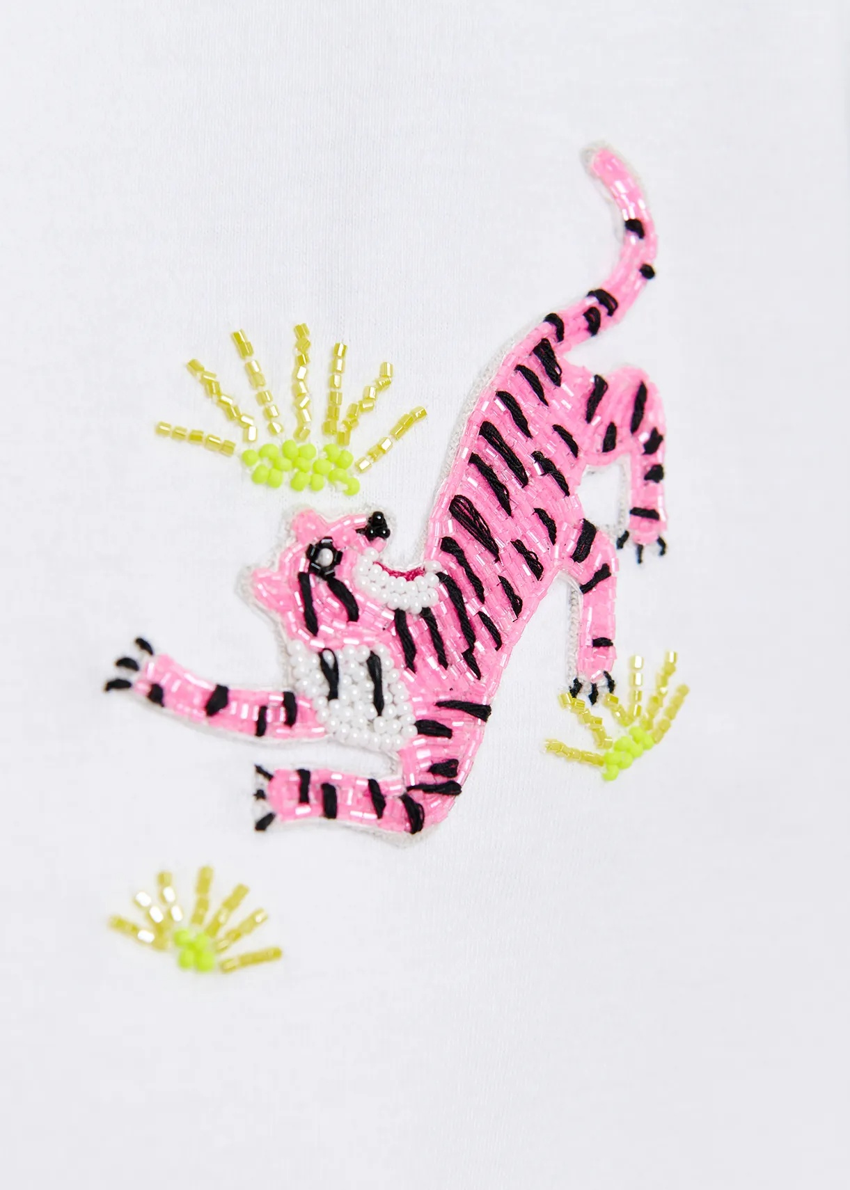 Essentiel Antwerp Hungle Embroidered Tshirt In White