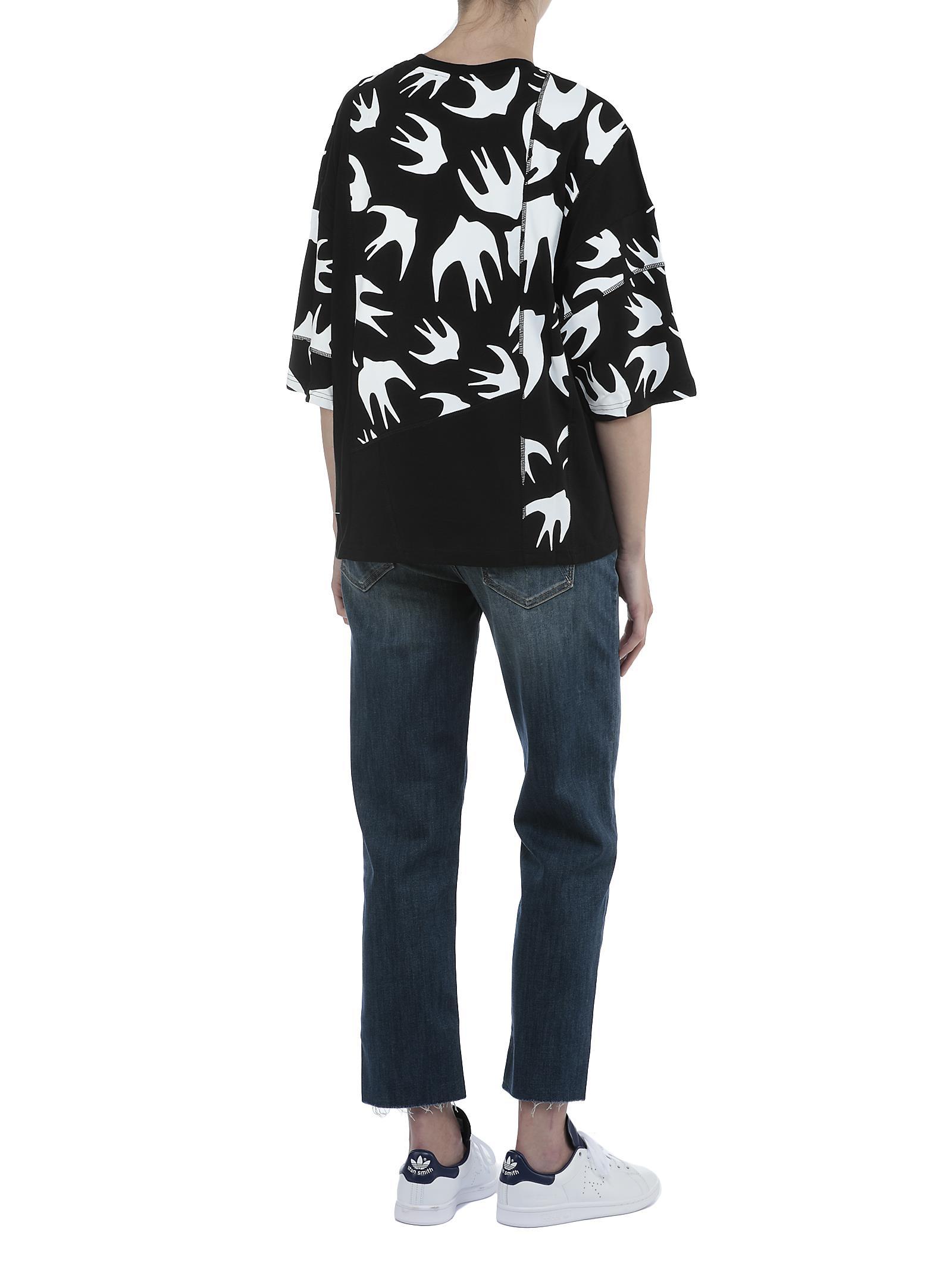 Mcq By Alexander Mcqueen Swallow Printed T-shirt In Black