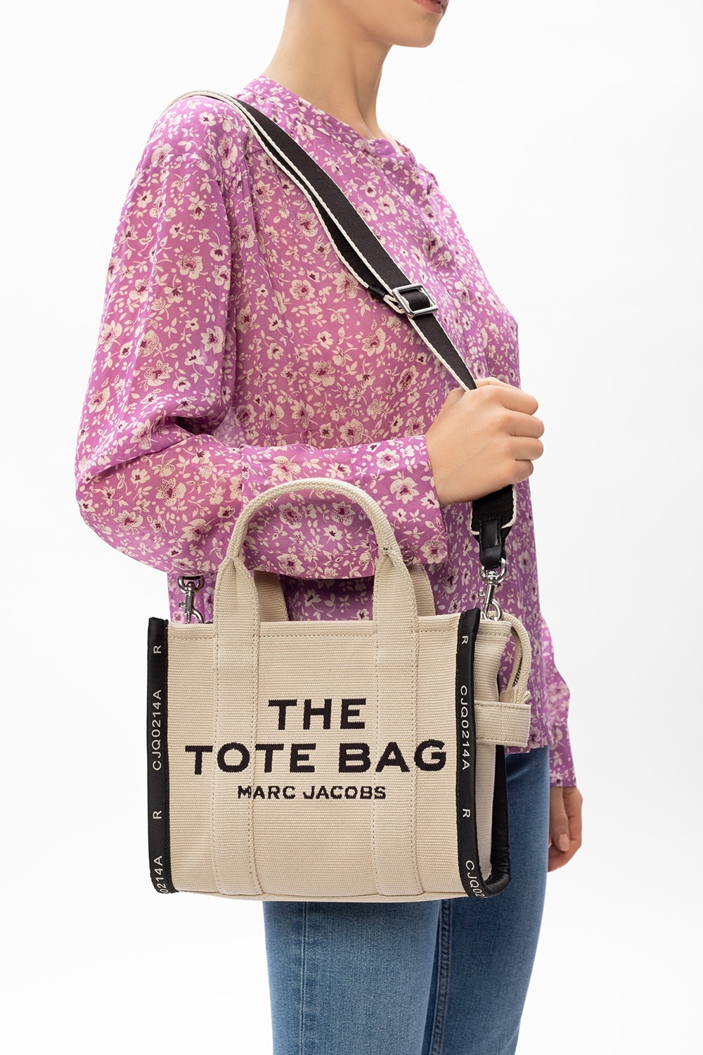 MARC JACOBS LOGO DETAILS HANDBAG