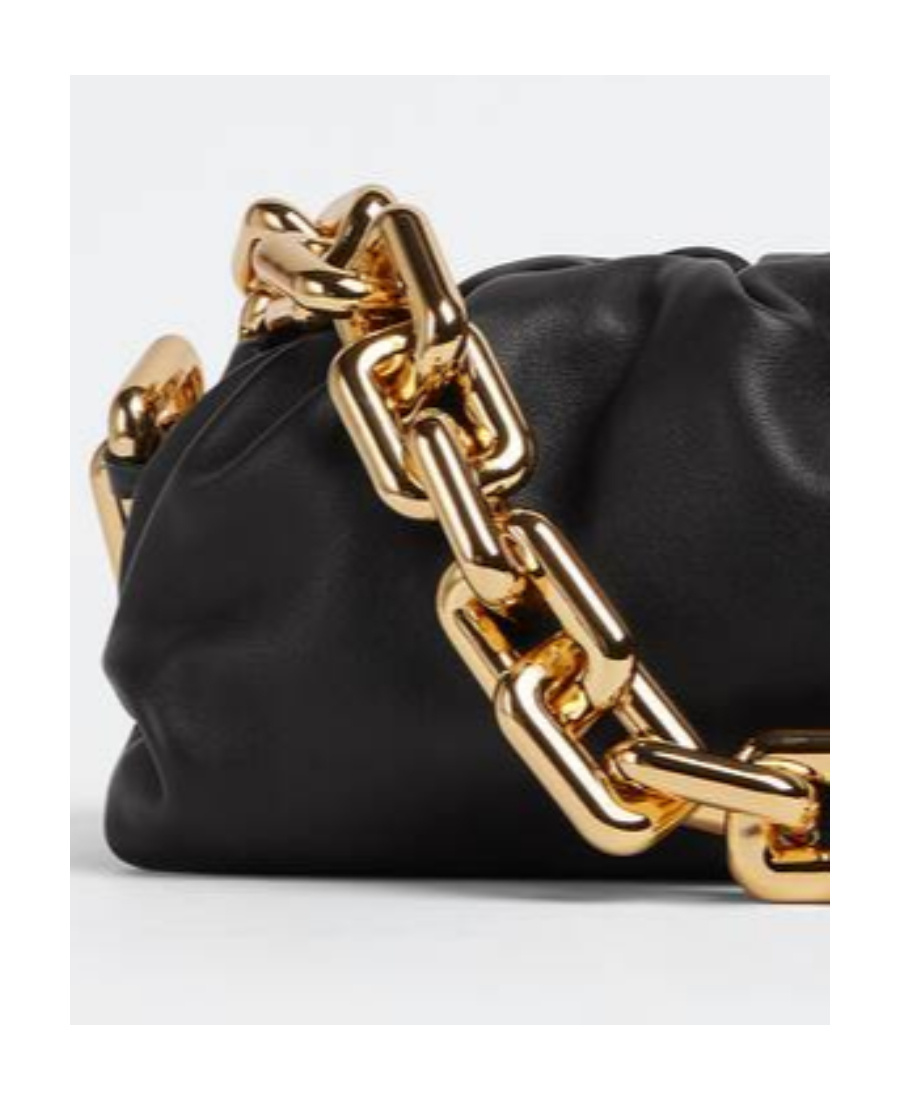 Bottega Veneta The Chain Pouch Shoulder Bag In Black