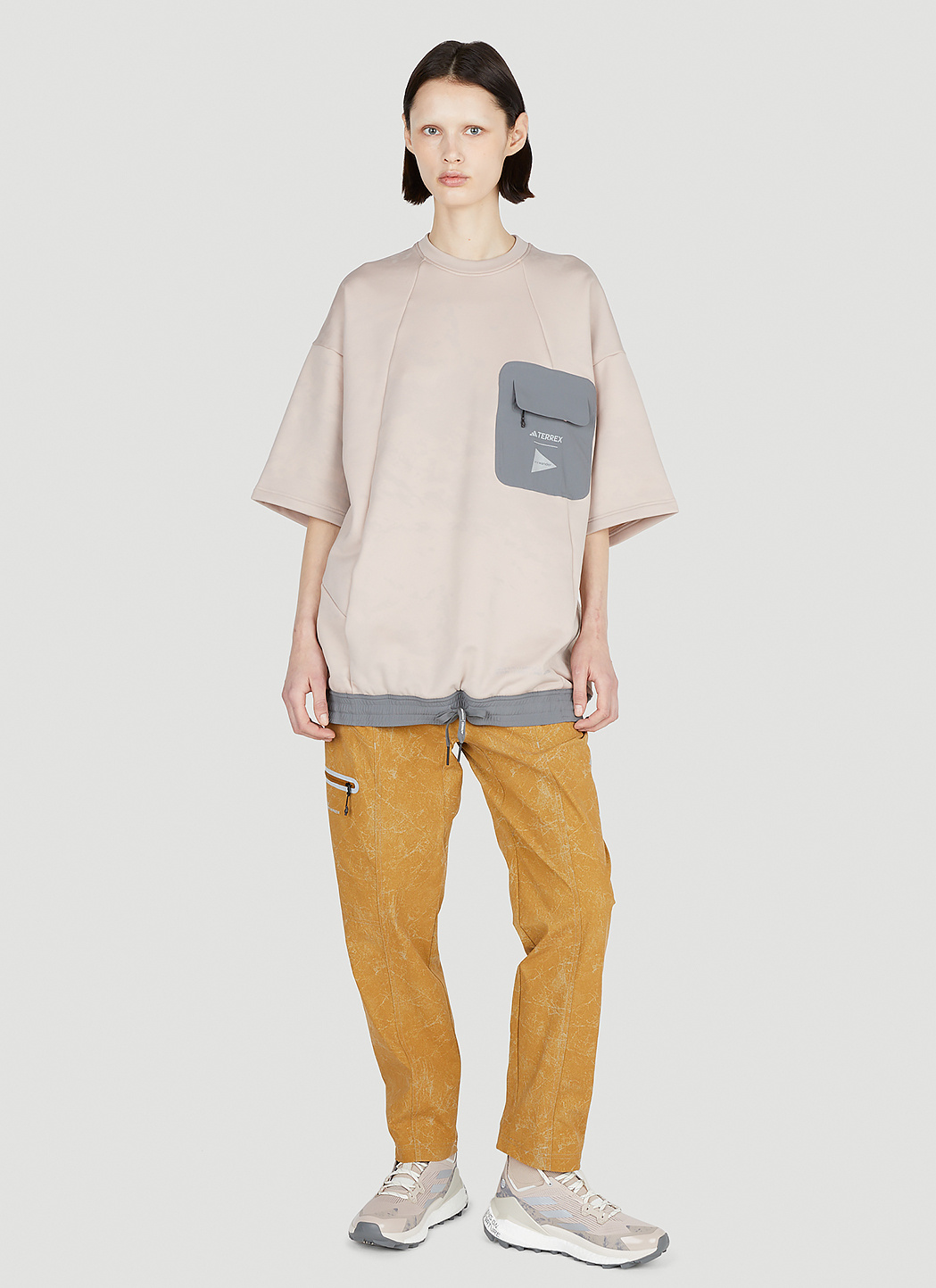 Adidas Originals Item O-neck Short-sleeved T-shirt In Nude