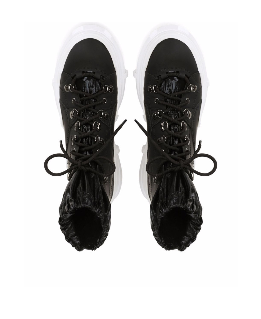 Dolce & Gabbana Lace-up Boot In Black
