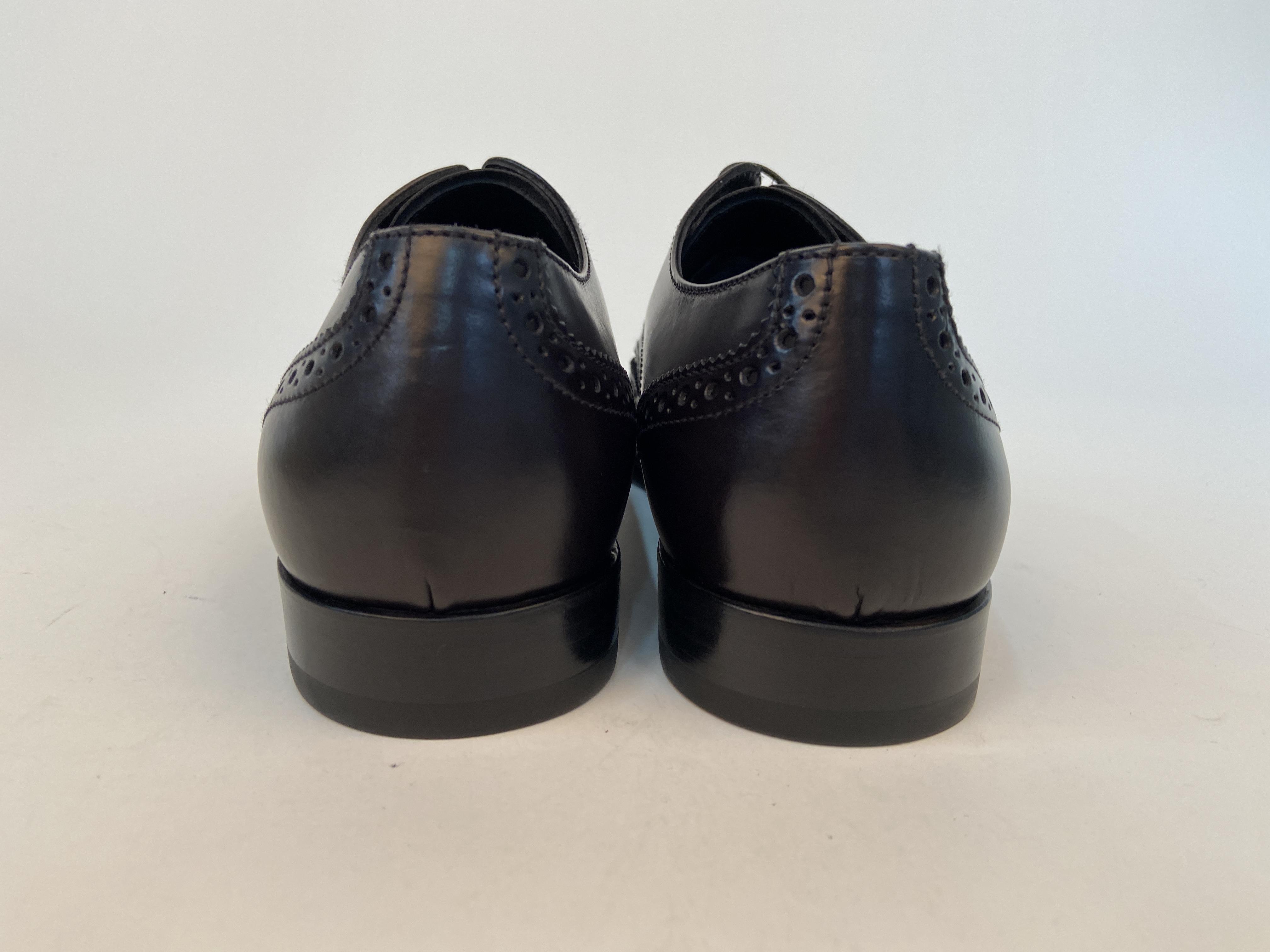Giorgio Armani Logo Leisure Business Shoes In Black