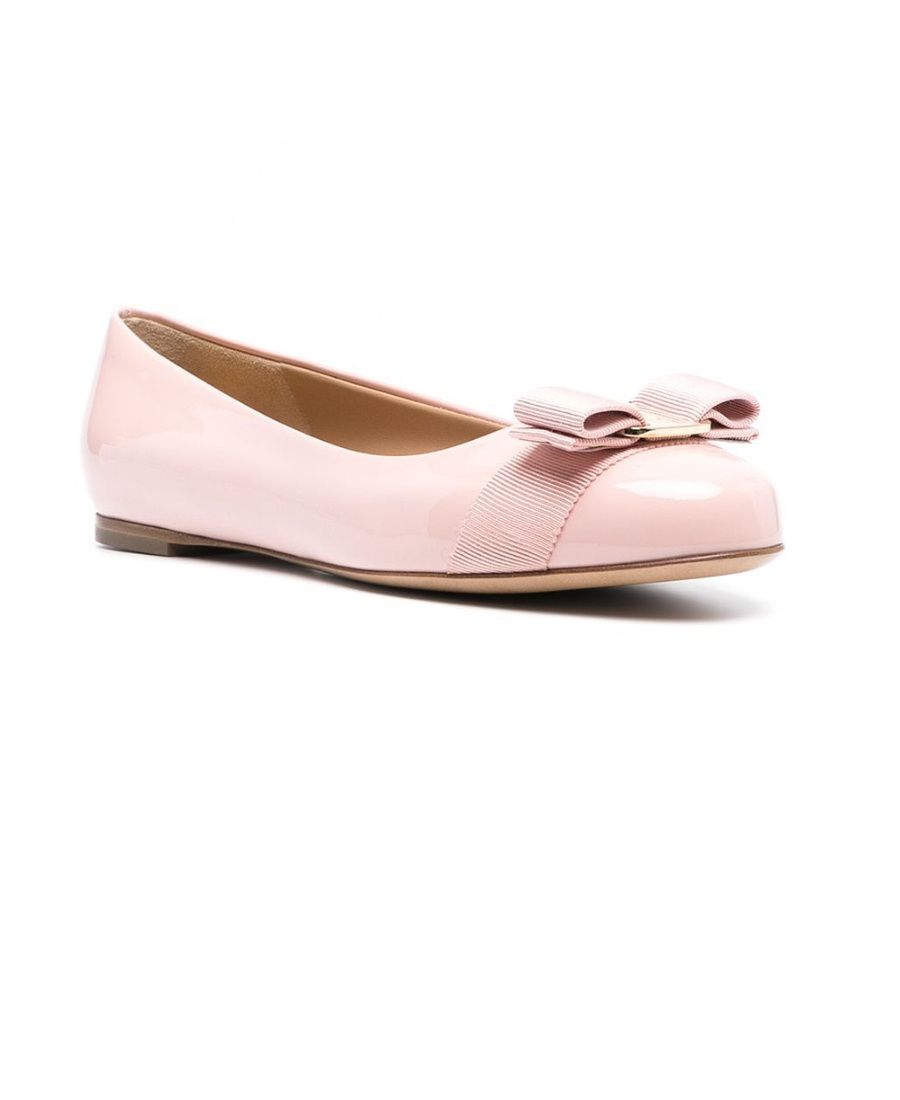 Ferragamo Black Maryan Loafers With Golden Plaque Logo In Nude