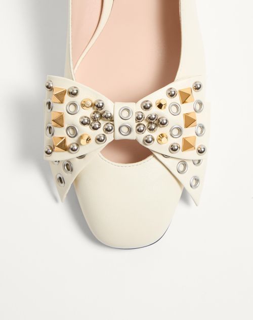 Valentino Garavani Bowow Pump In Kidskin With Studs 45mm Woman Ivory 41 In Ivory