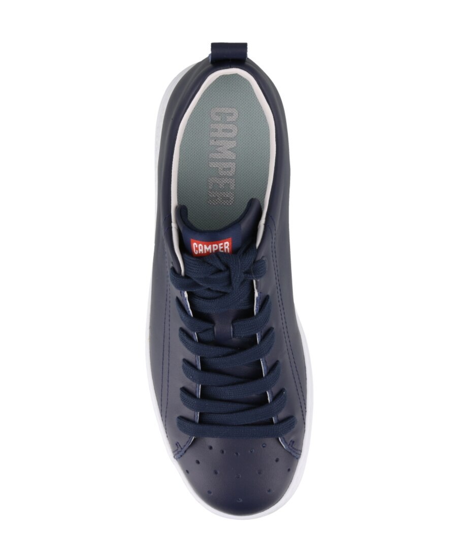 Camper In Black