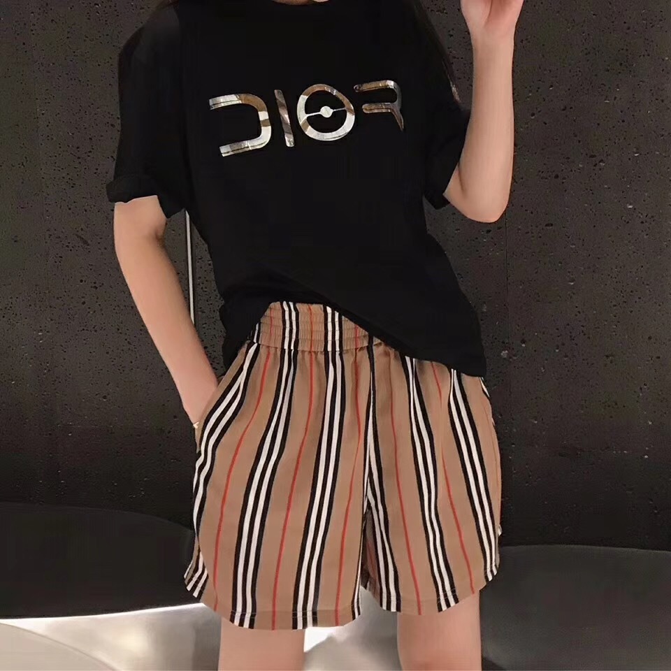 Burberry Icon Stripe Shorts In Nude