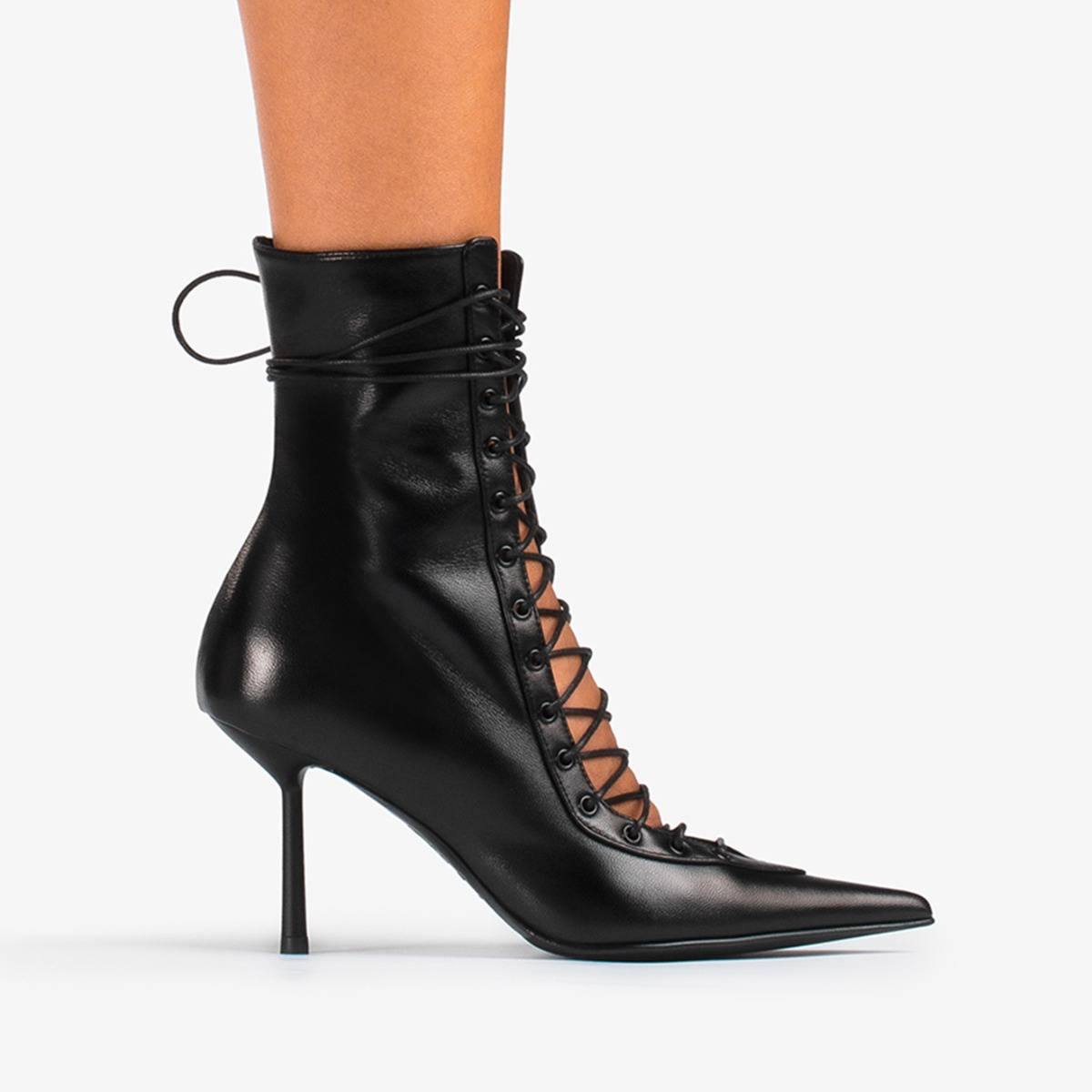 Le Silla Colette Lace-up Leather Ankle Boot In Black