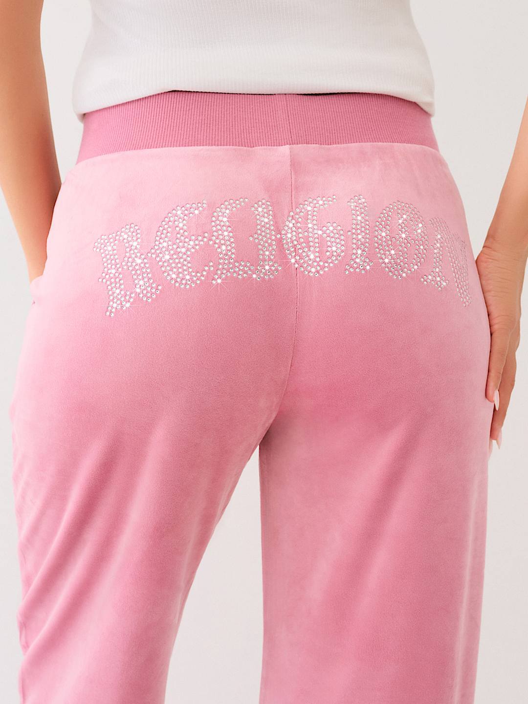 TRUE RELIGION CRYSTAL STRAIGHT LEG SWEAT PANT 