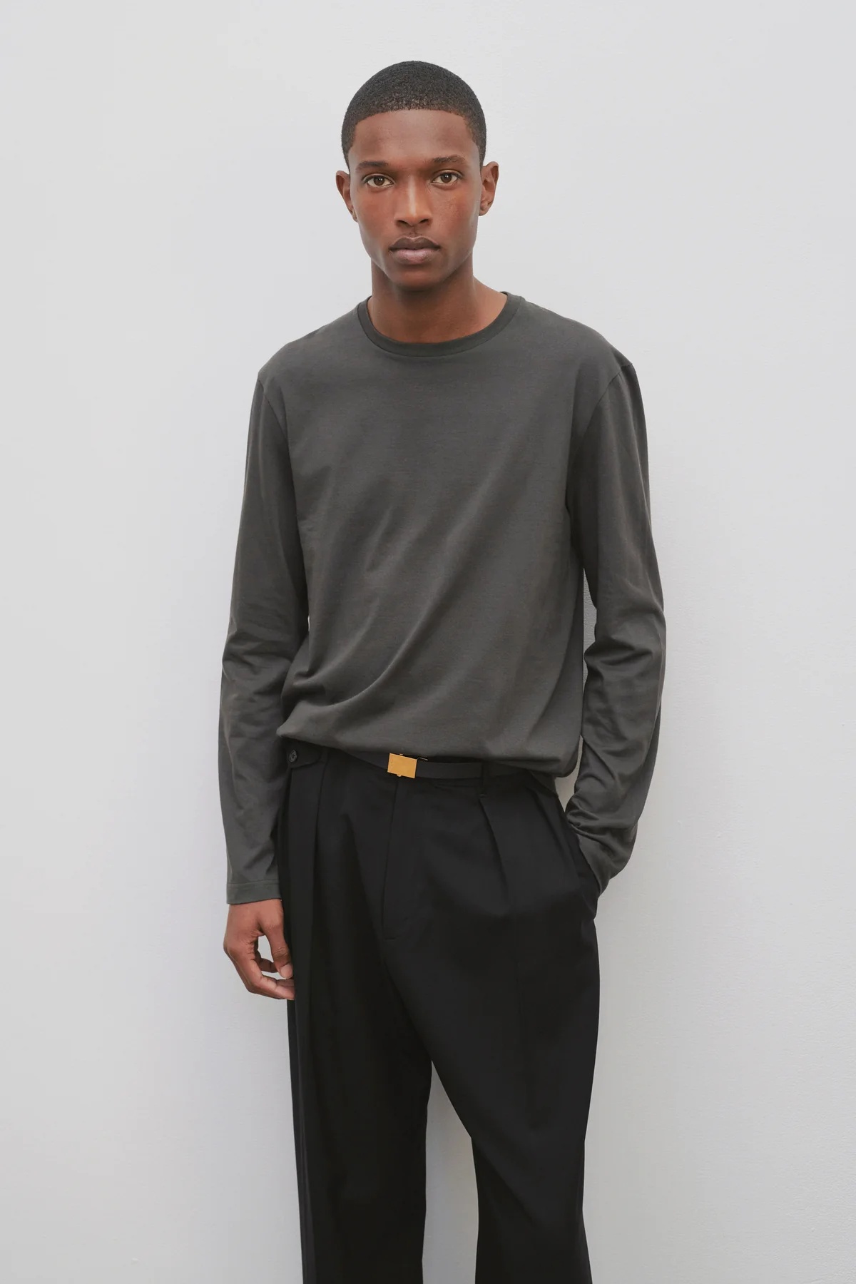 The Row T-shirt With Round Neck And Long Sleeves In Black