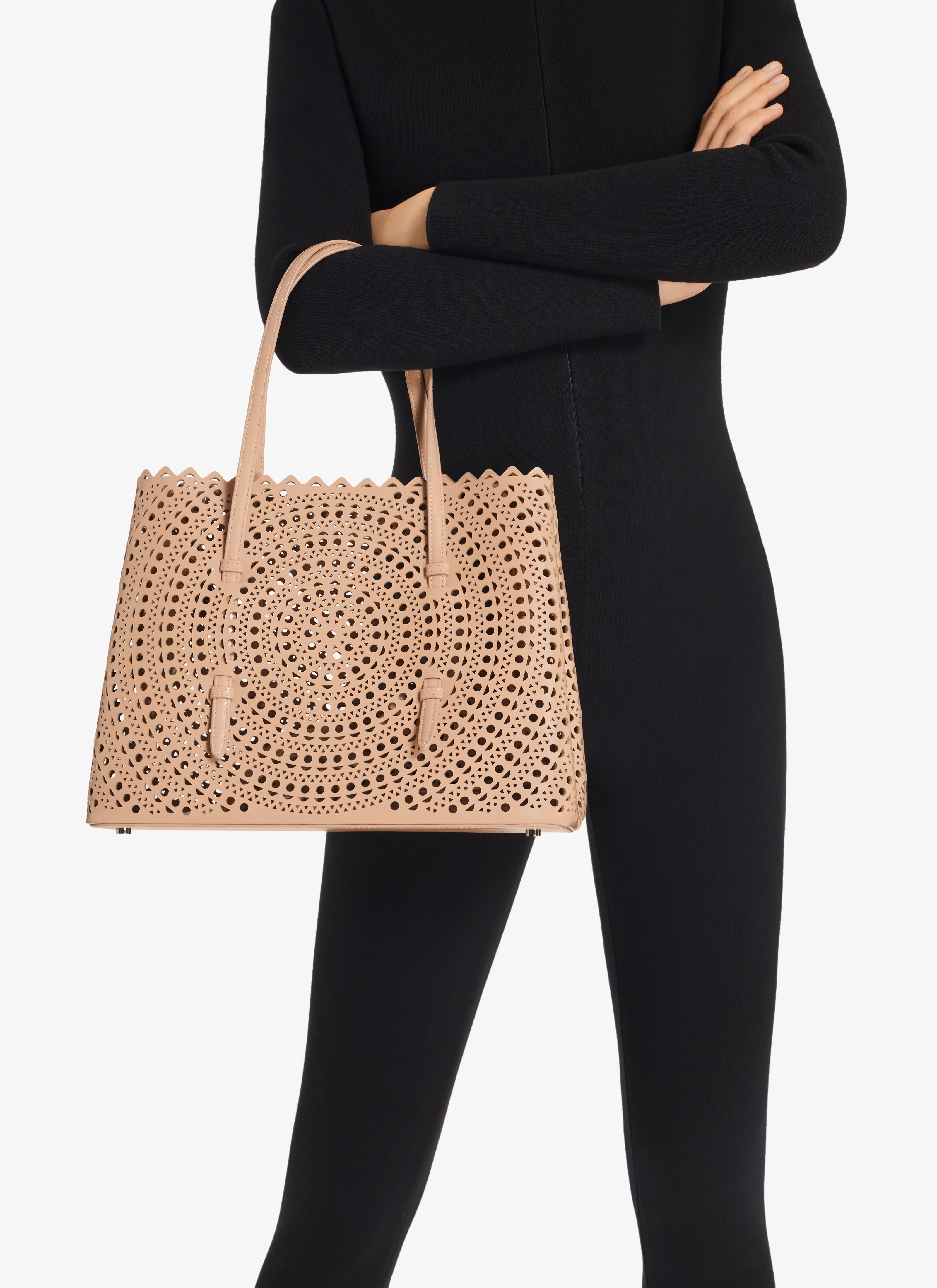 ALAÏA MINA 32 TOTE BAG