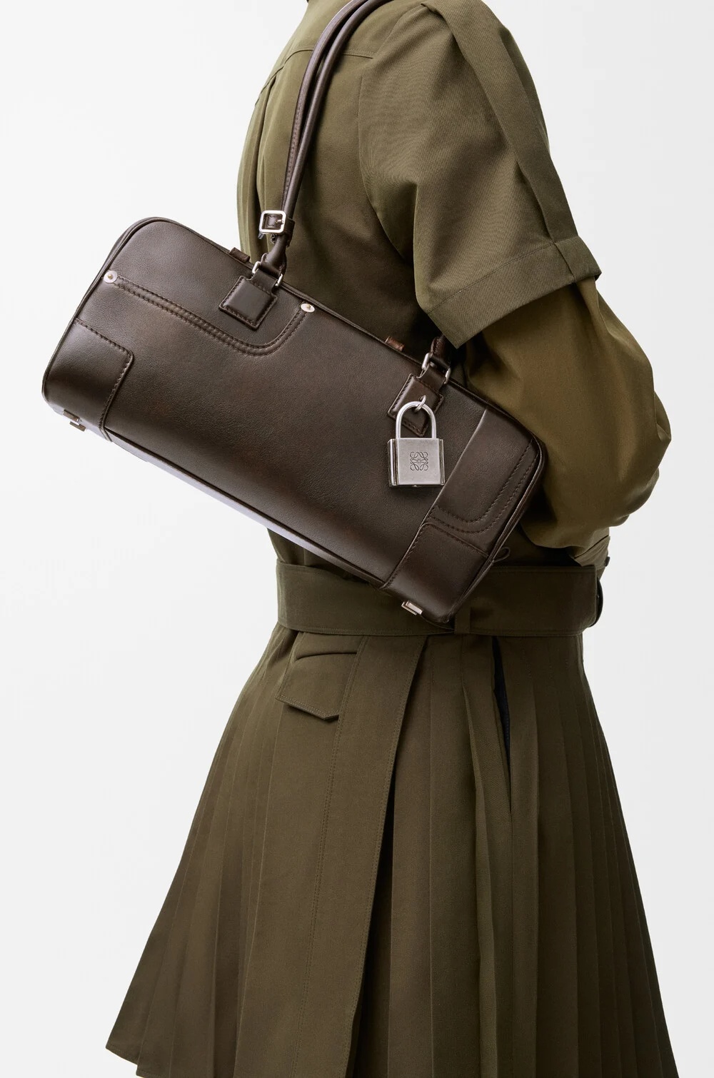 Loewe Panta Amazona 31 Cropped Bag In Shiny Calfskin In Brown