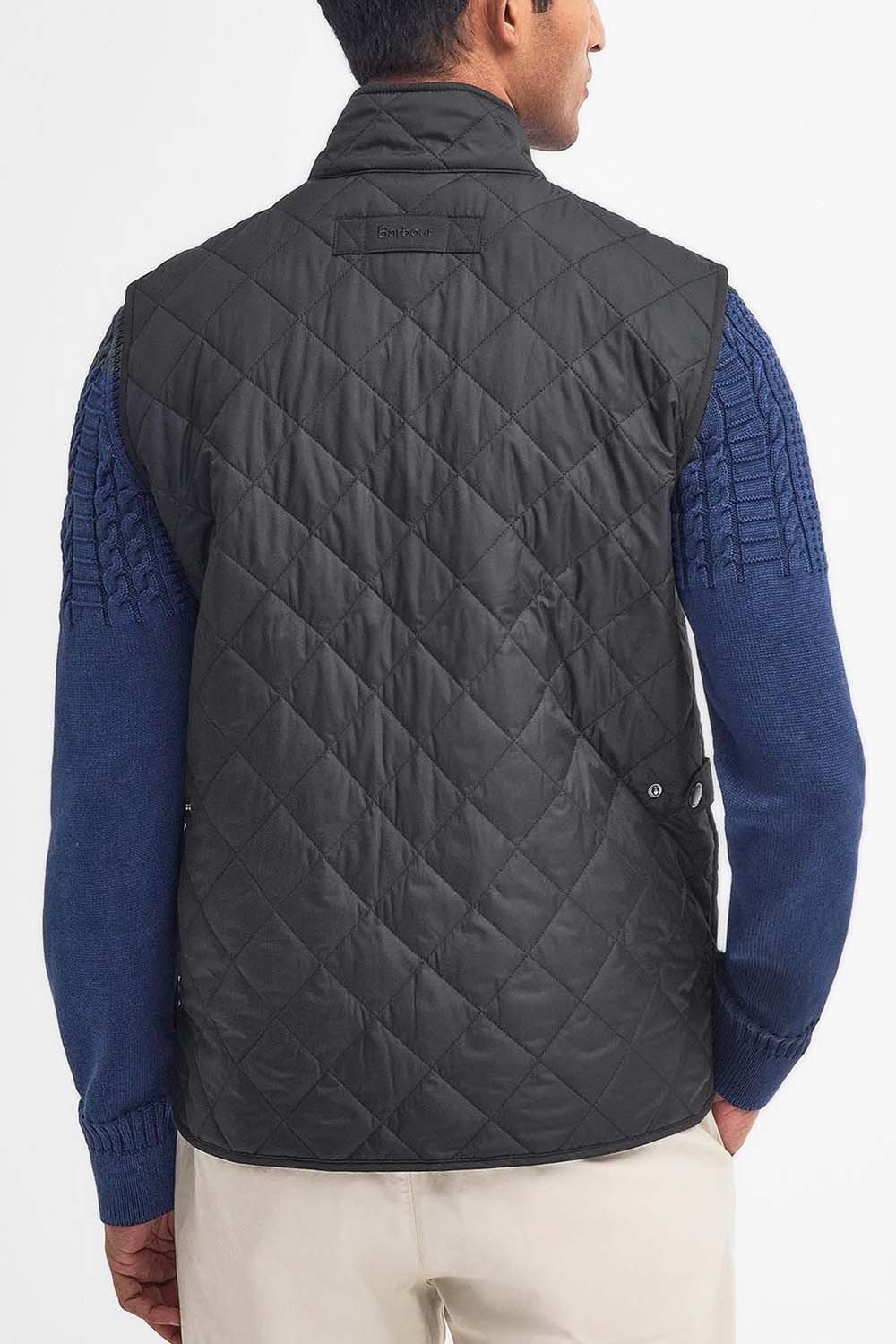 Barbour Diamond-quilted Logo-embroidered Gilet In Black